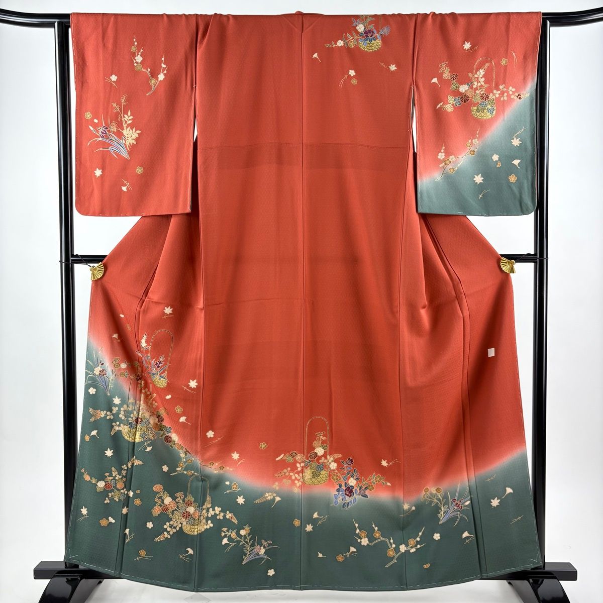在庫一掃】 【美品】 訪問着 身丈162cm 裄丈65cm M 袷 花籠 草花 金彩