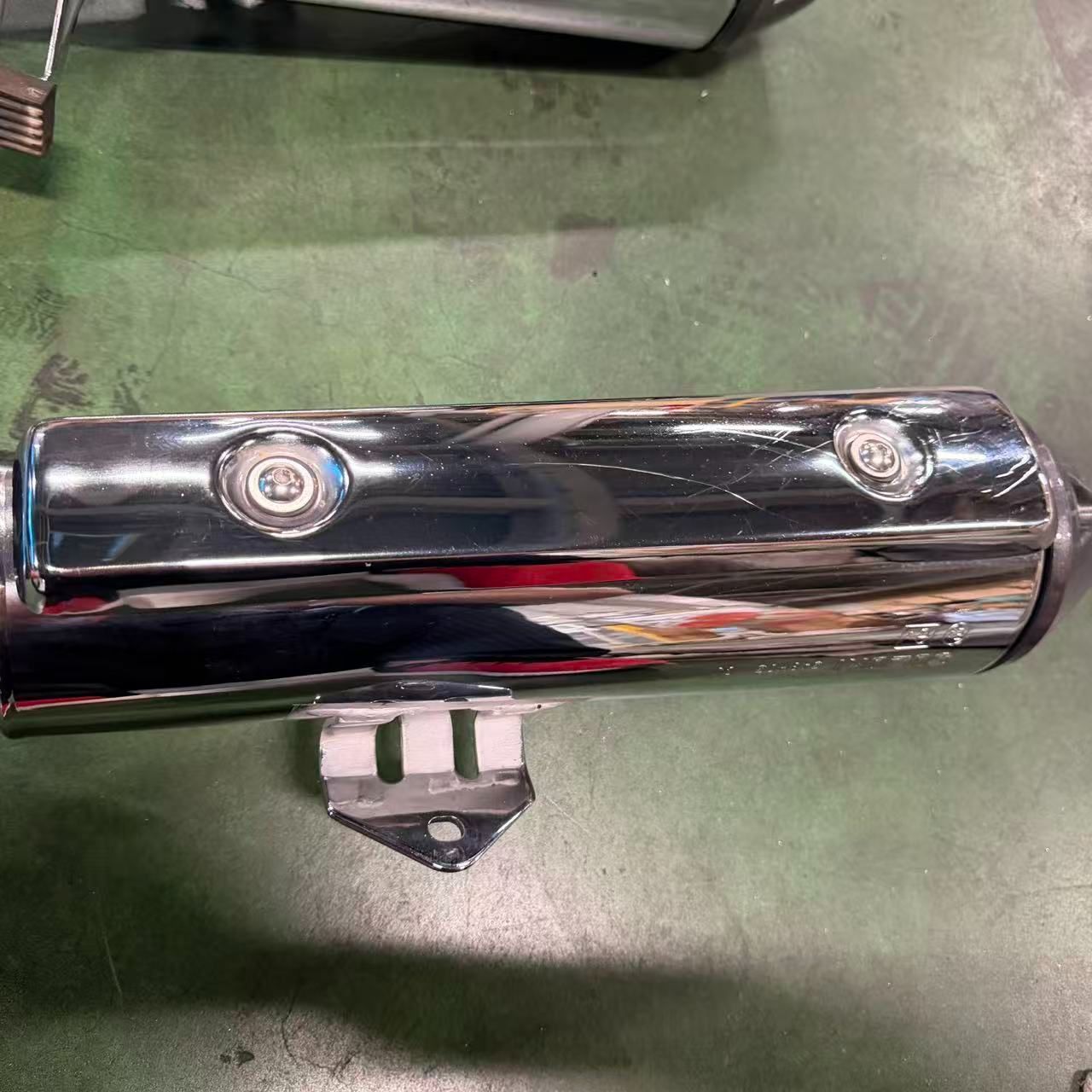☆中古・3営業日以内発送☆スズキGSR250純正マフラー 左右セット 状態