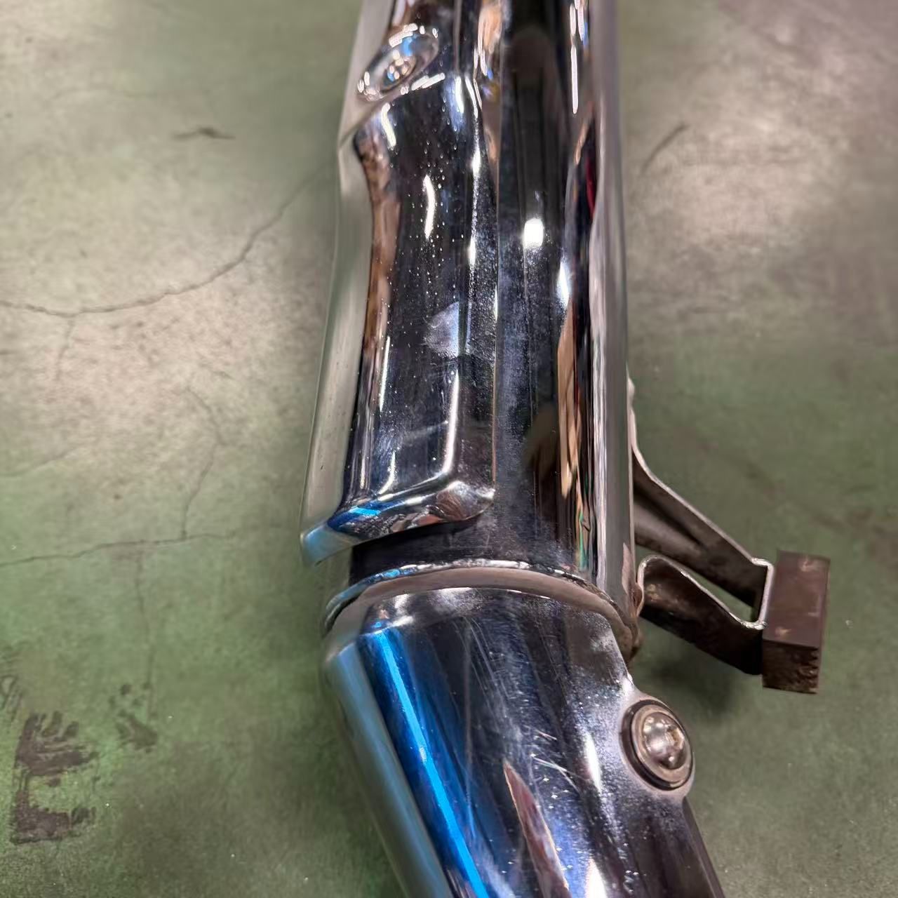 ☆中古・3営業日以内発送☆スズキGSR250純正マフラー 左右セット 状態