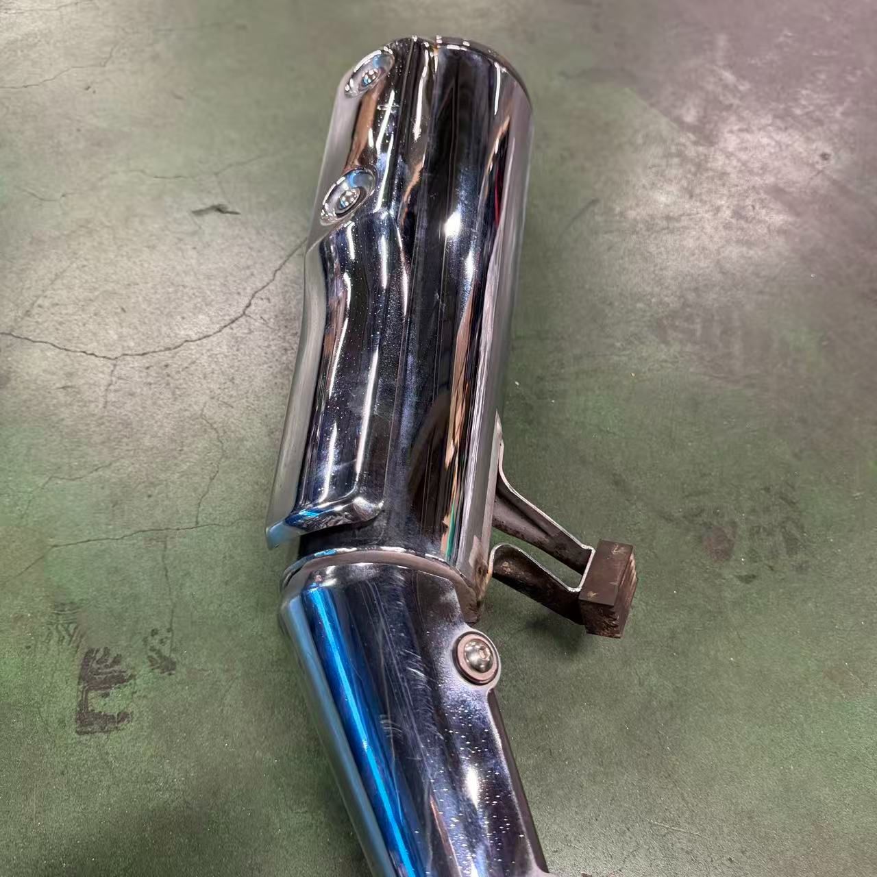 ☆中古・3営業日以内発送☆スズキGSR250純正マフラー 左右セット 状態