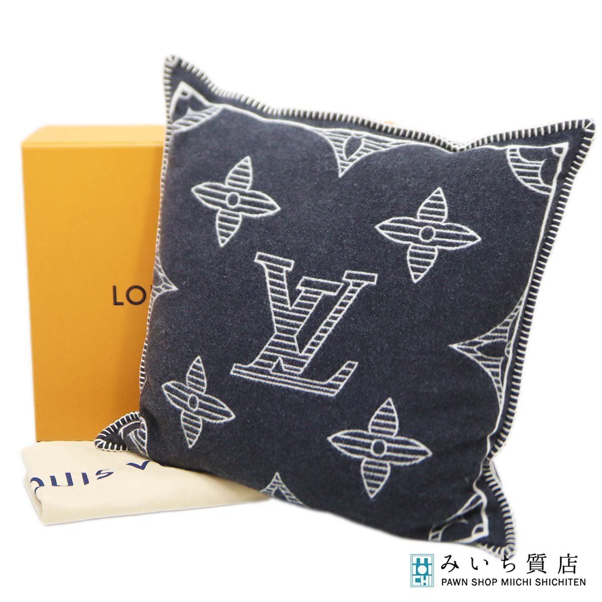 LOUIS VUITTON ルイヴィトン LV M79361 クッション モノグラム