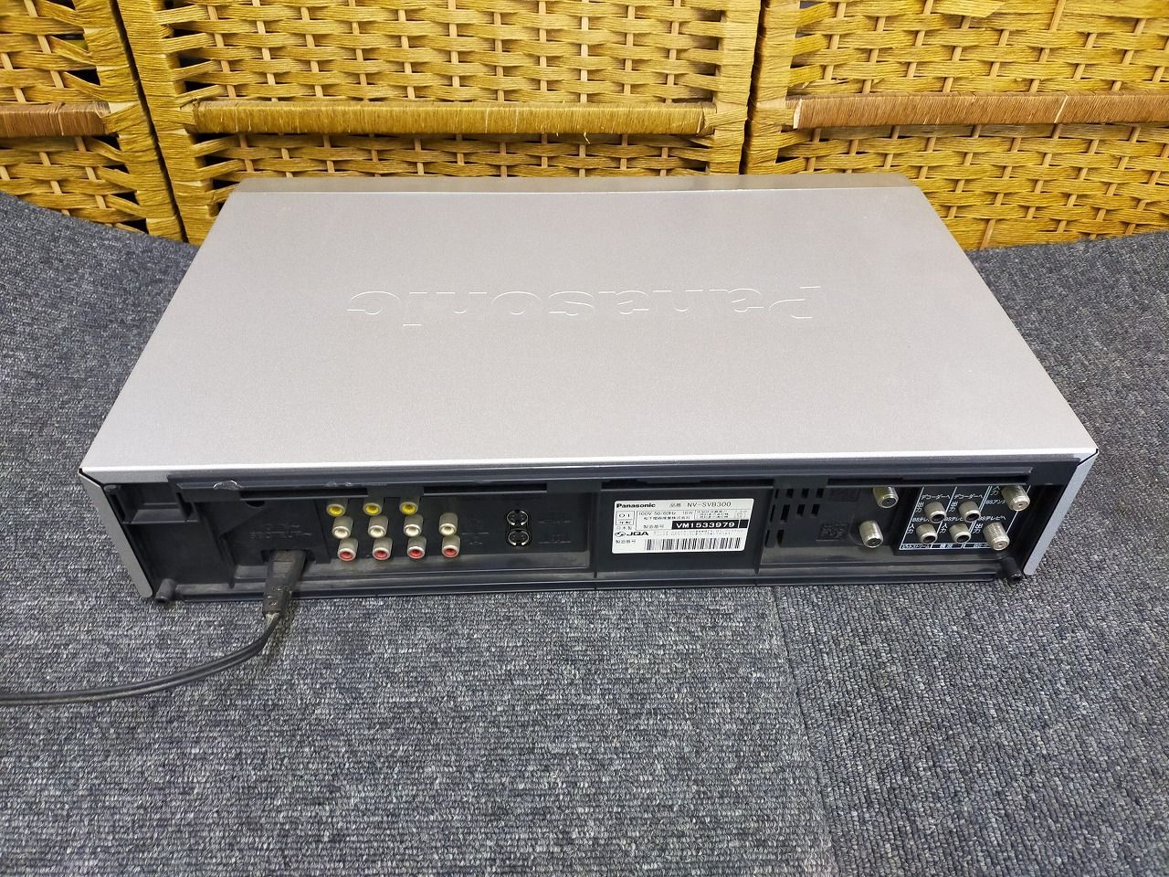 Panasonic NV-SVB300 S-VHSビデオデッキ BS対応 通電確認済み VHS取出
