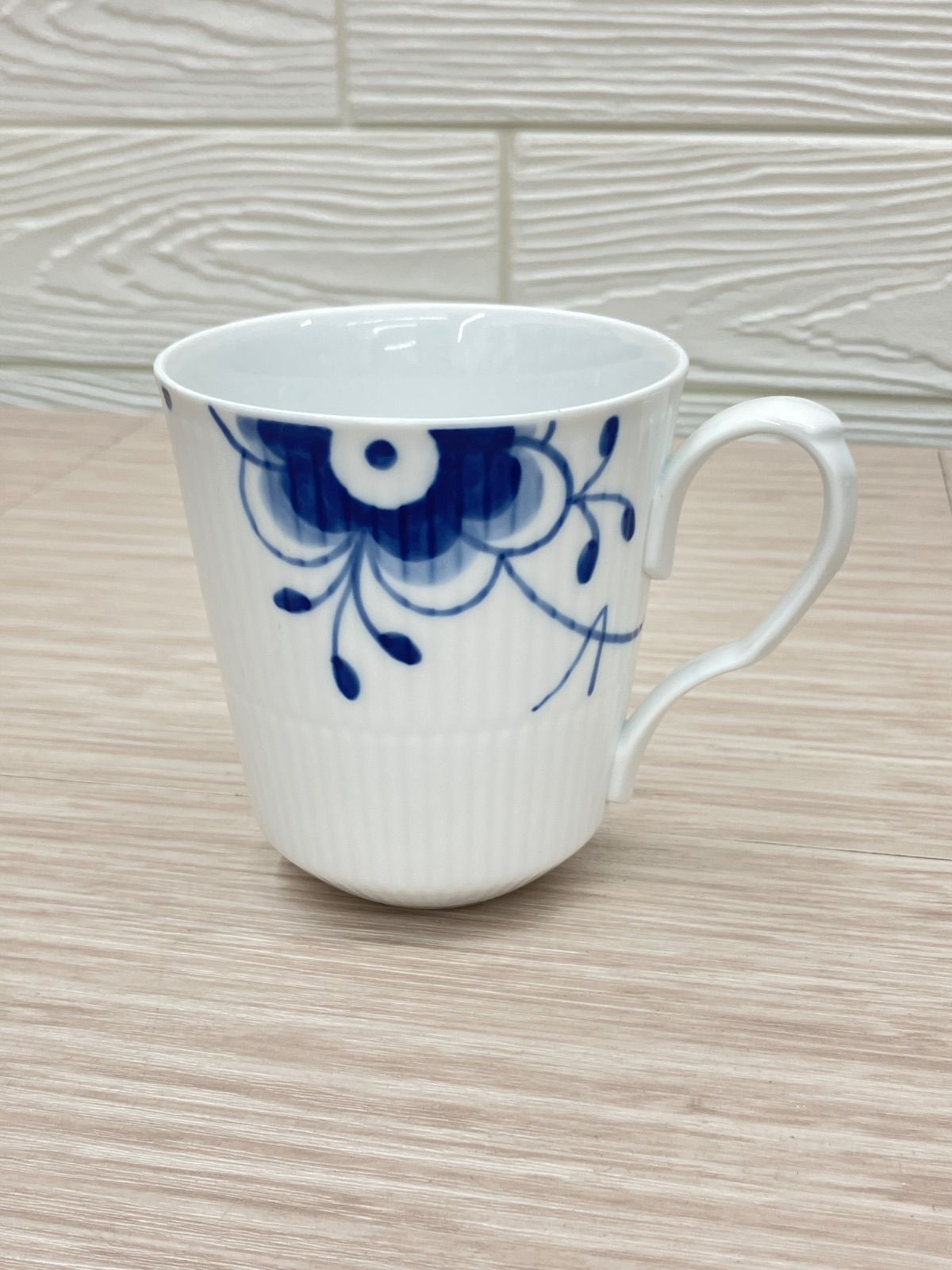 【美品】ロイヤルコペンハーゲン ブルーフルーテッド メガ マグカップ