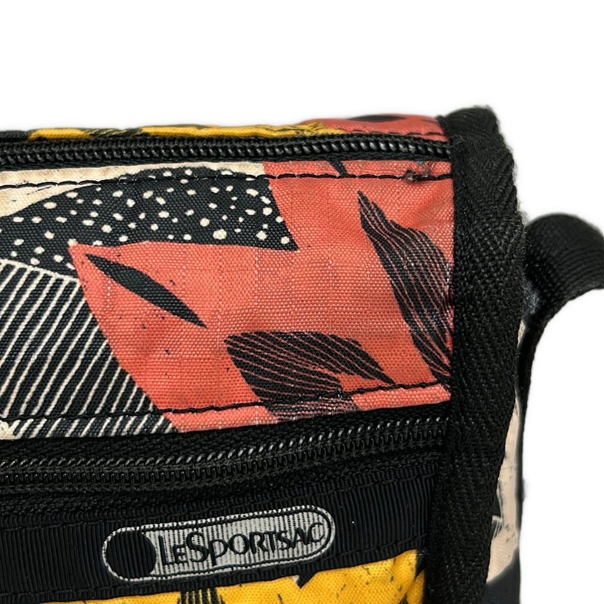 LESPORTSAC(レスポートサック) ショルダーバッグ - 黒×オレンジ×マルチ 