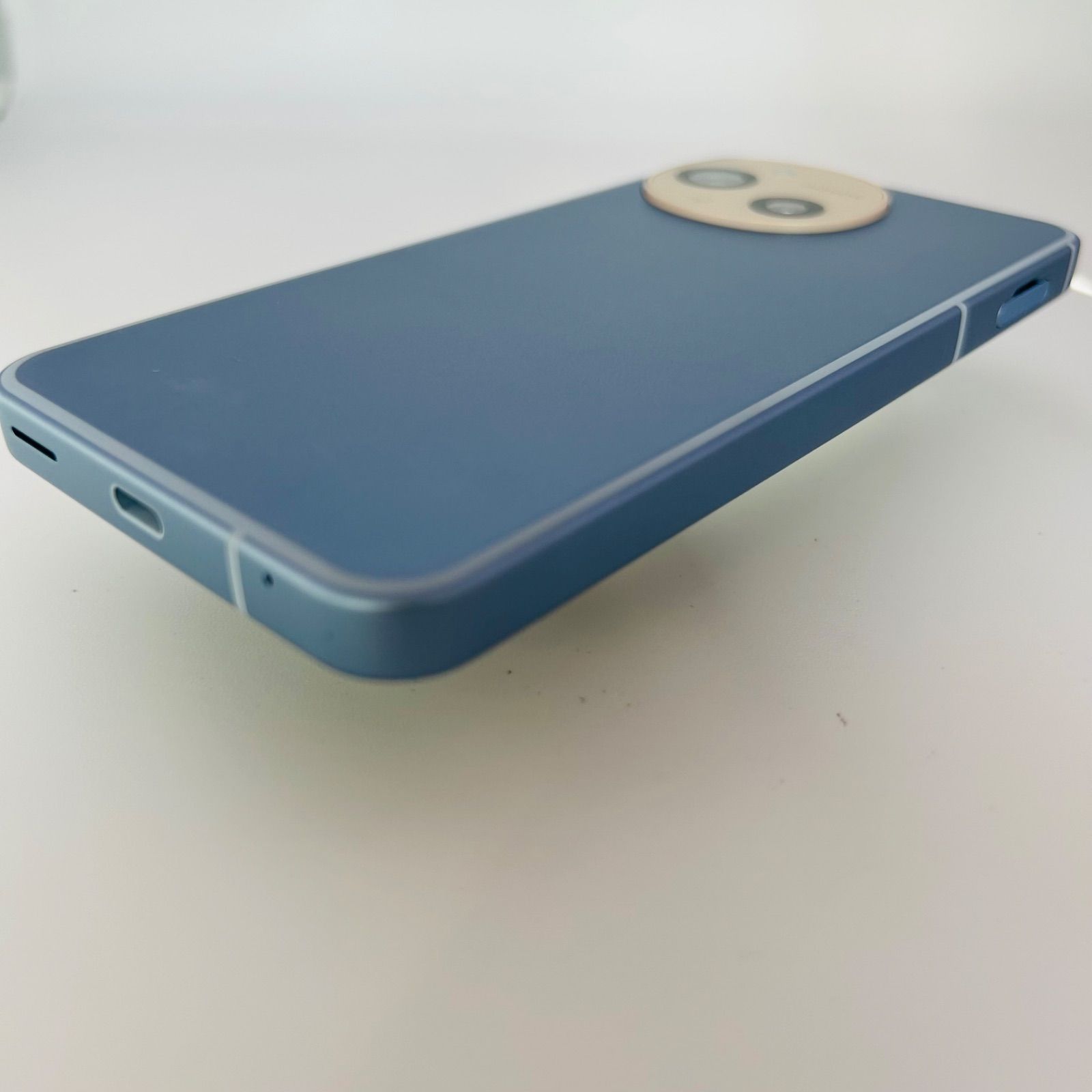 美品】AQUOS sense9 128GB ブルー SIMフリー - メルカリ