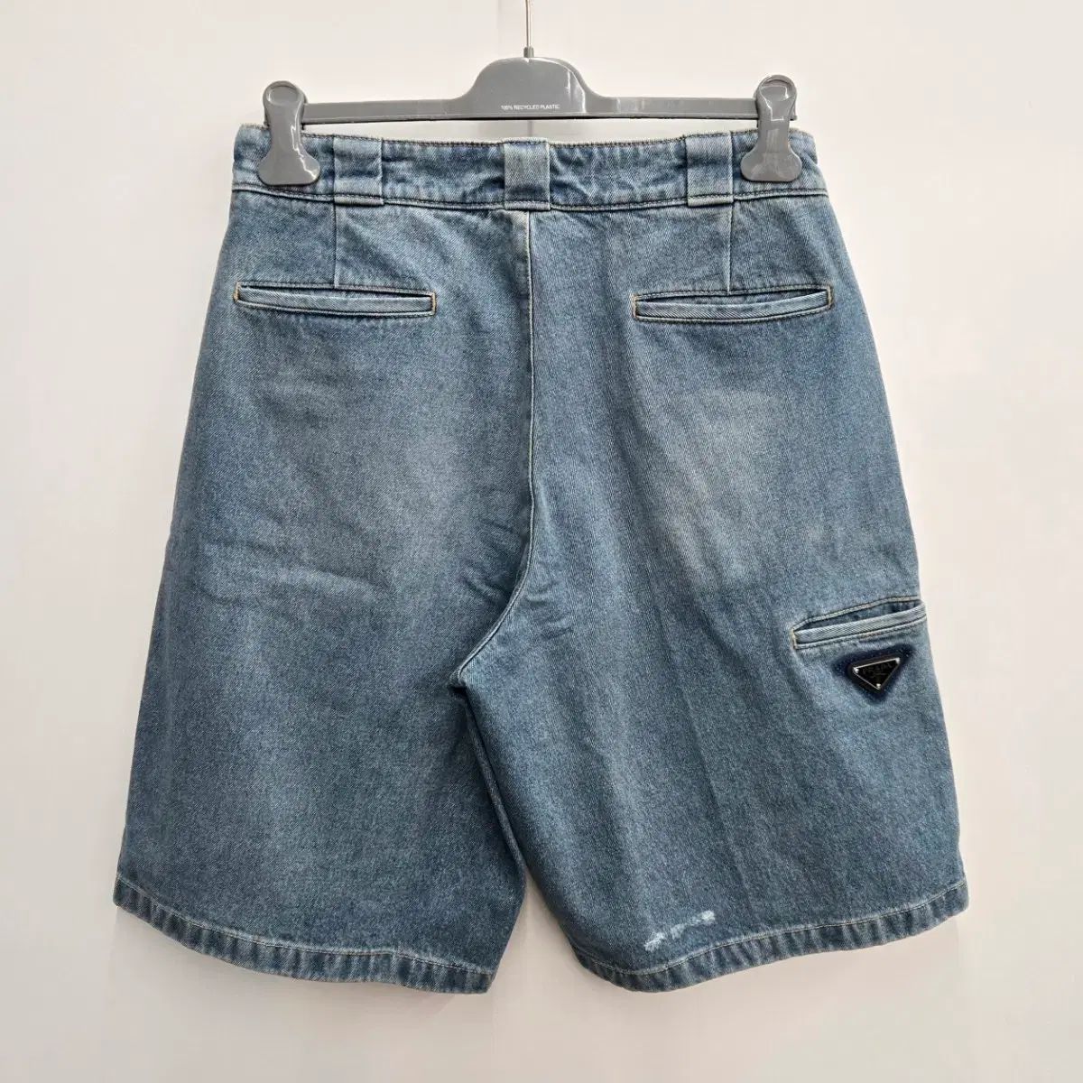 新品 PRADA プラダ 三角ロゴ デニムパンツ ジーンズ ハーフパンツ 48