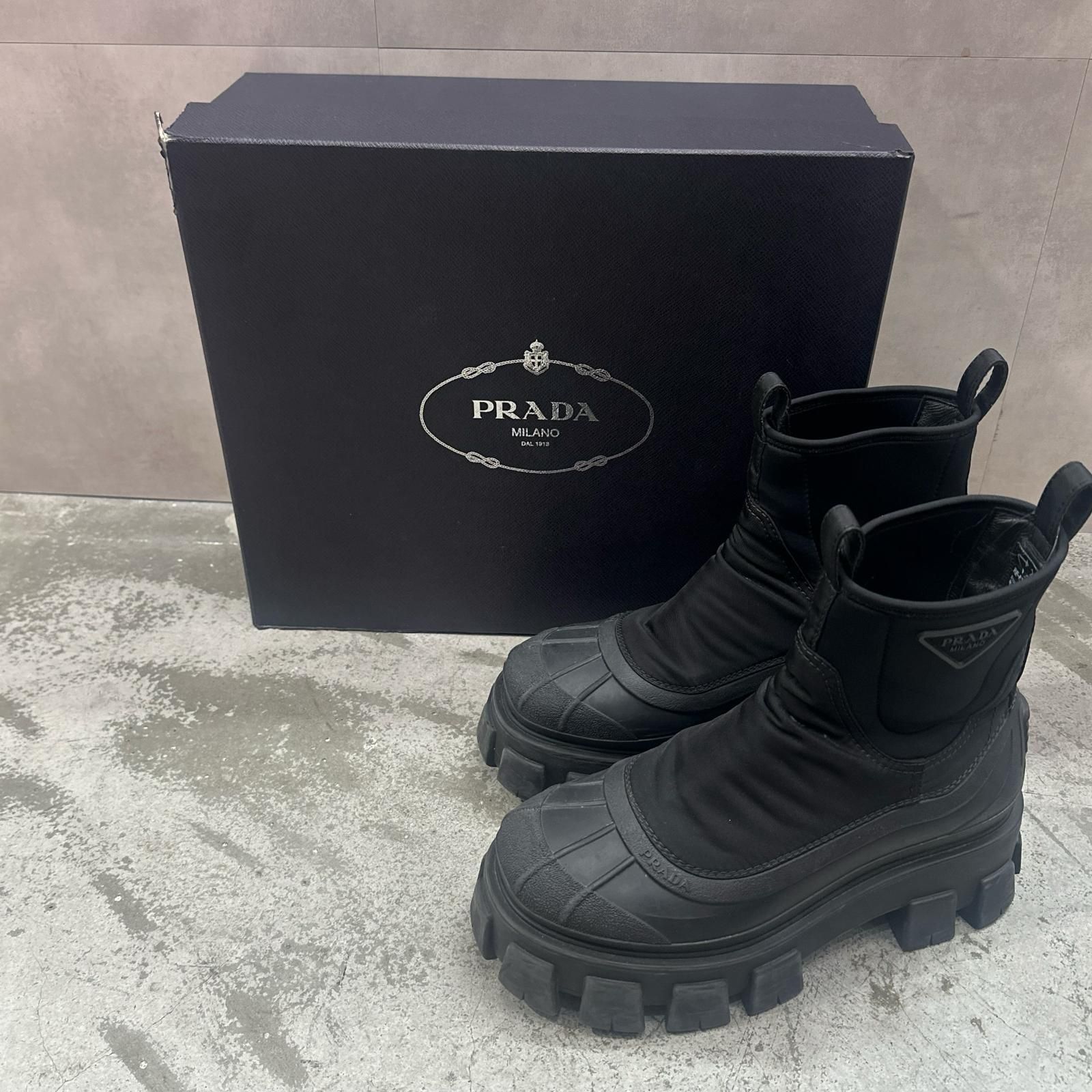 PRADA モノリス ギャバジン チェルシーサイドゴアブーツ Re-Nylon