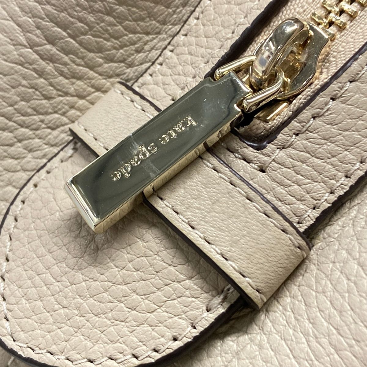 Kate spade(ケイトスペード) ショルダーバッグ美品 ミディアム 