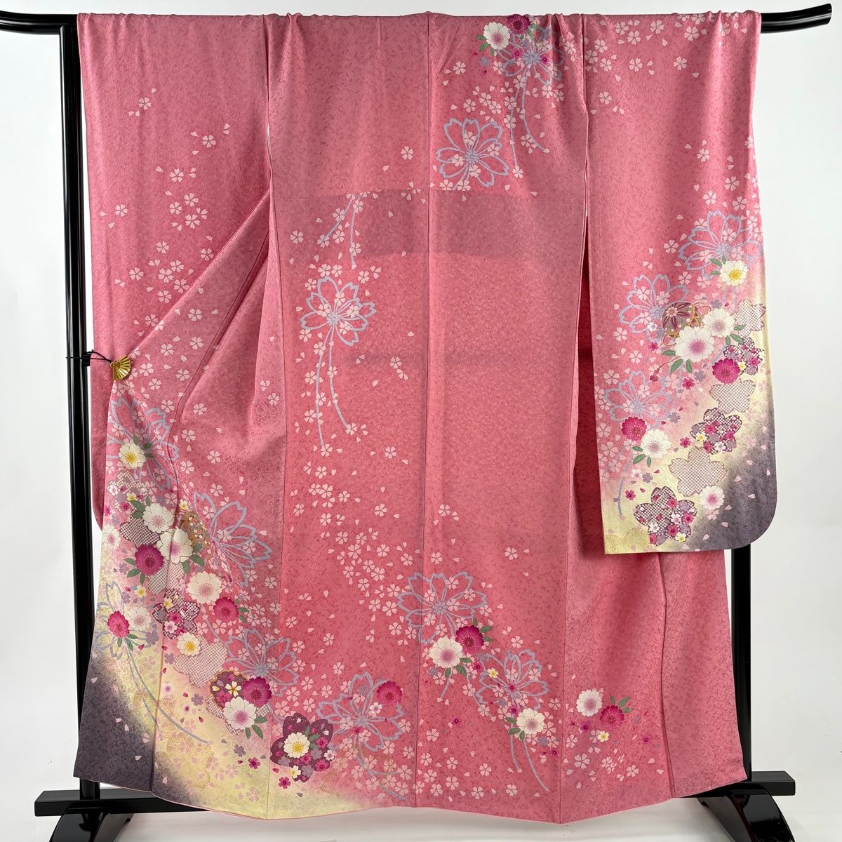 【在庫一掃】 振袖 身丈159cm 裄丈70cm L 袷 桜 鞠 銀通し 箔 ピンク 正絹 逸品 【中古】