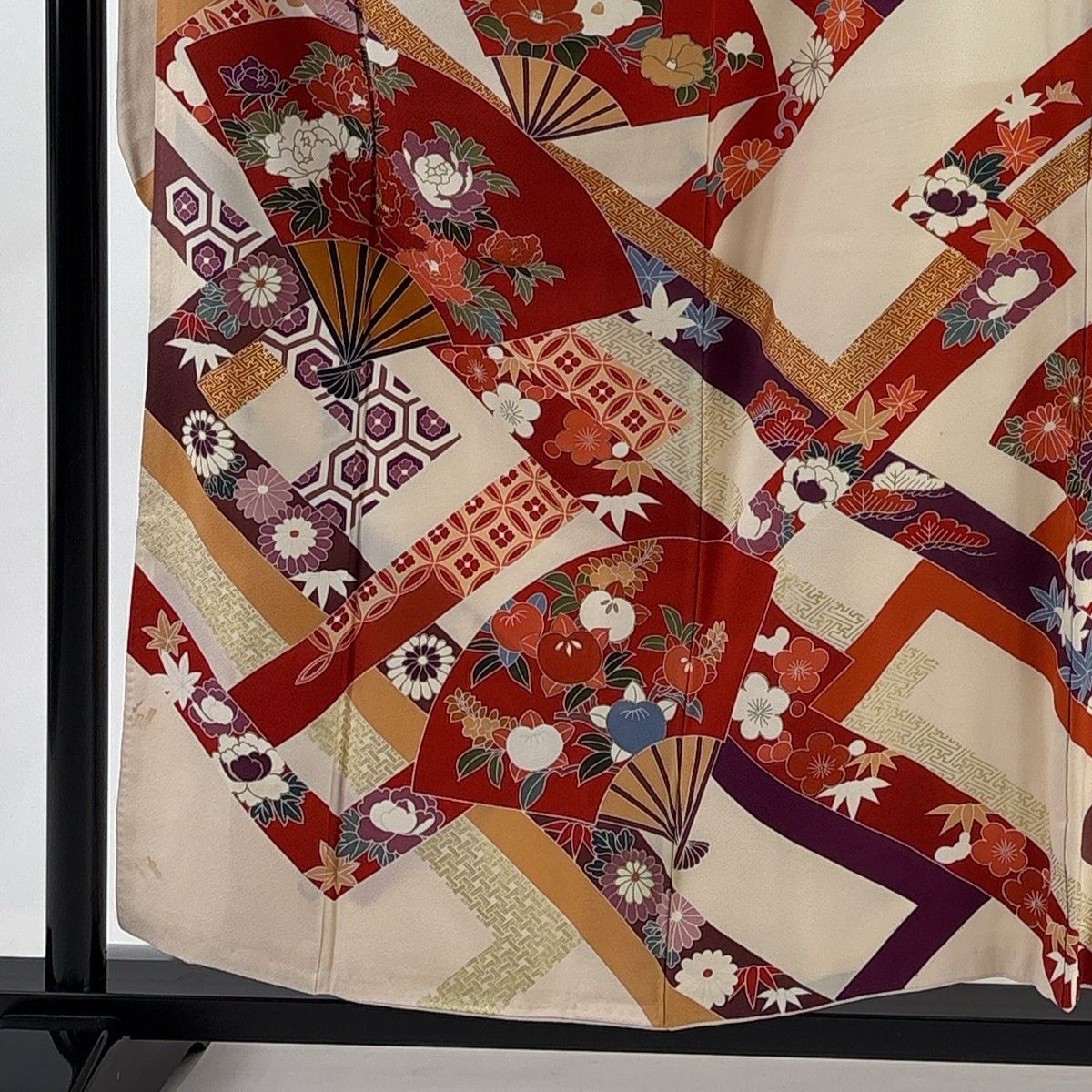 振袖 白 紅型風 松竹梅 草花 正絹 袷（10月～5月）身丈155.5cm 裄丈 