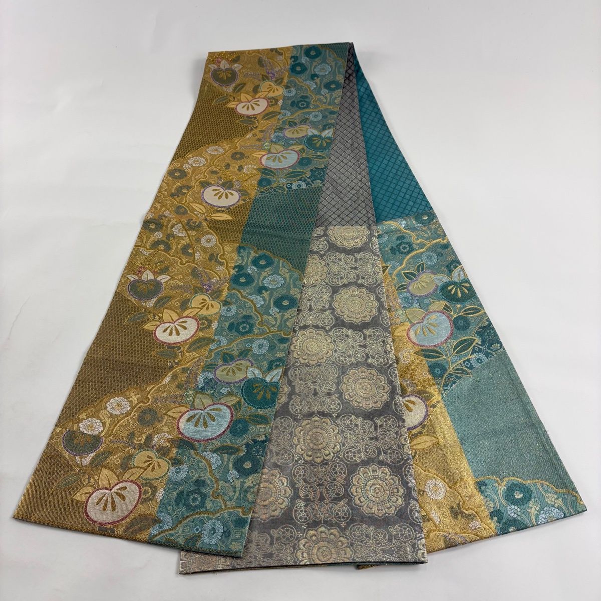 在庫一掃】 【美品】 袋帯 秀品 振袖向き 雪輪 橘 箔 金糸 金色 六通