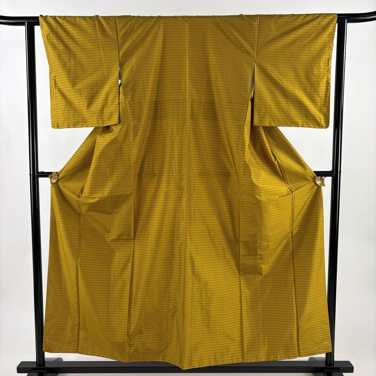 【在庫一掃】 【美品】 紬 身丈155.5cm 裄丈62cm S 袷 格子 からし色 正絹 逸品 【中古】