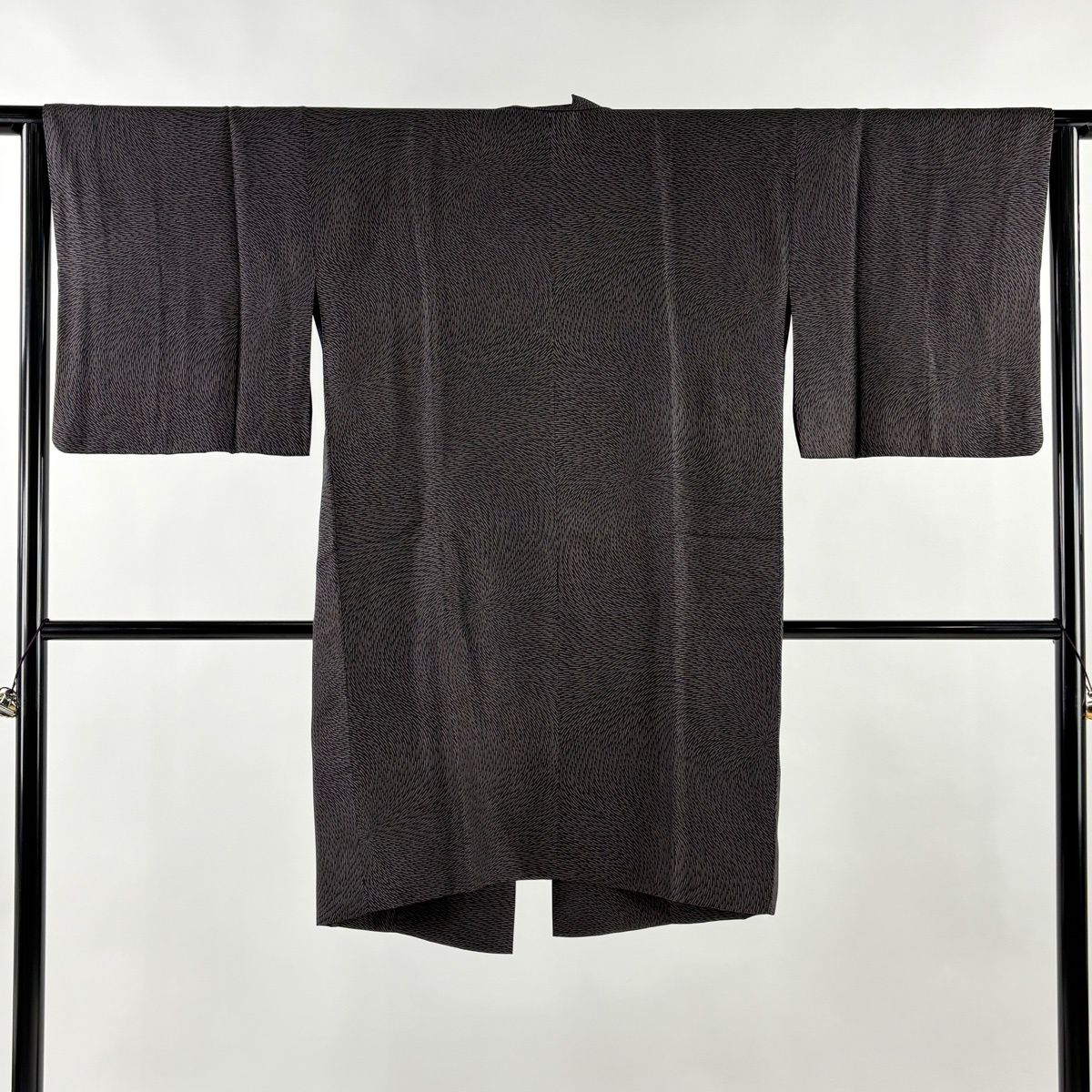 【在庫一掃】 【美品】 道中着 身丈101.5cm 裄丈64cm M 和装コート 着物衿 むじな菊 黒灰 正絹 逸品 【中古】