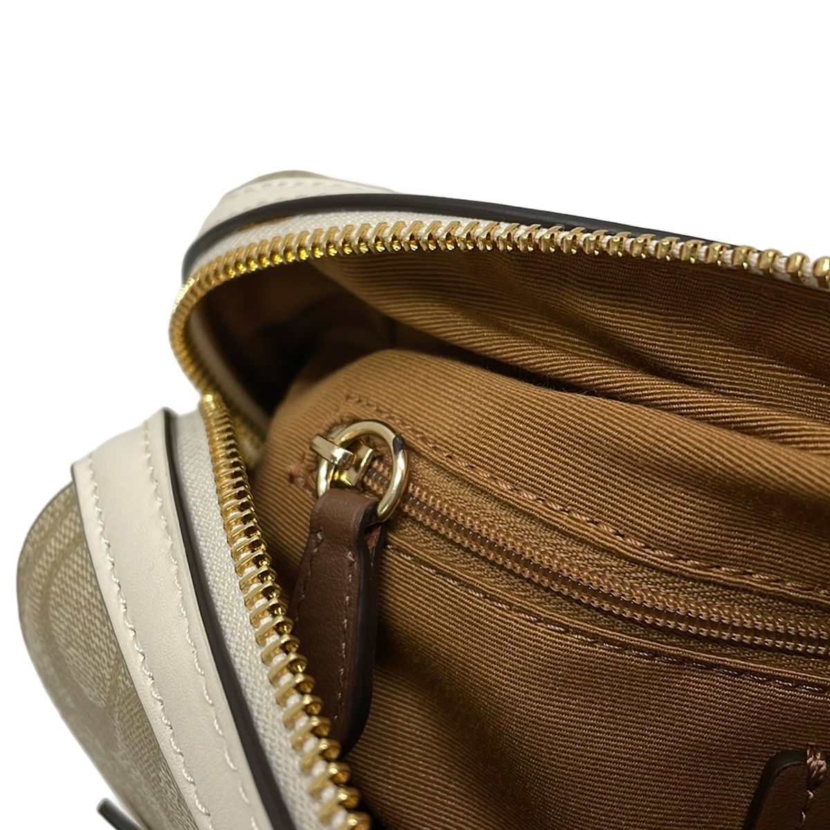 COACH(コーチ) ハンドバッグ美品 ミニシグネチャー柄 F83607 カーキ