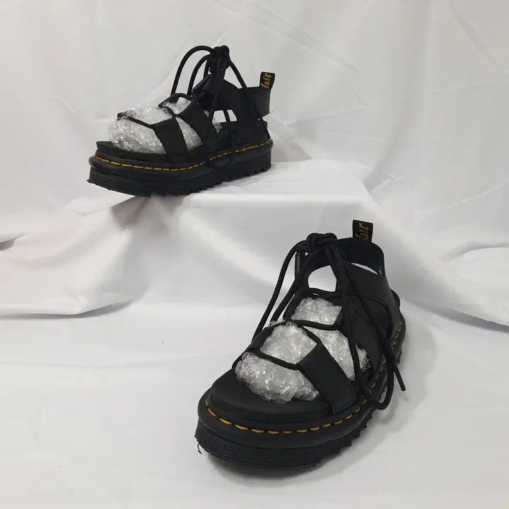 ドゥハヴィンテージ UK4 230 DR. MARTENS ナルティラ サンダル