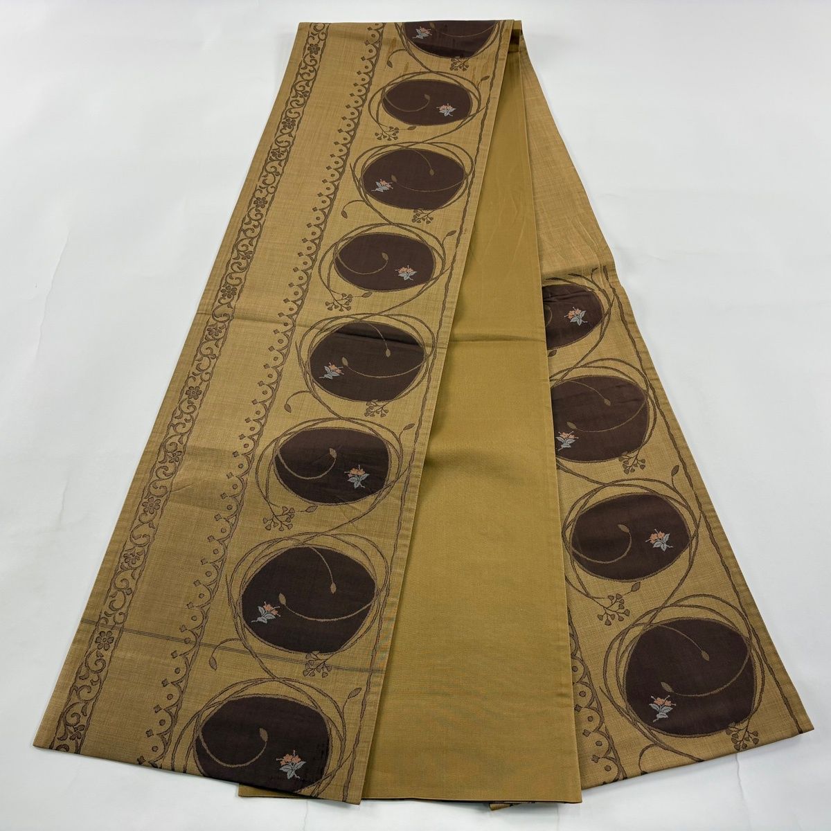 在庫一掃】 袋帯 秀品 唐草 草花 茶色 六通 正絹 【中古】 - メルカリ
