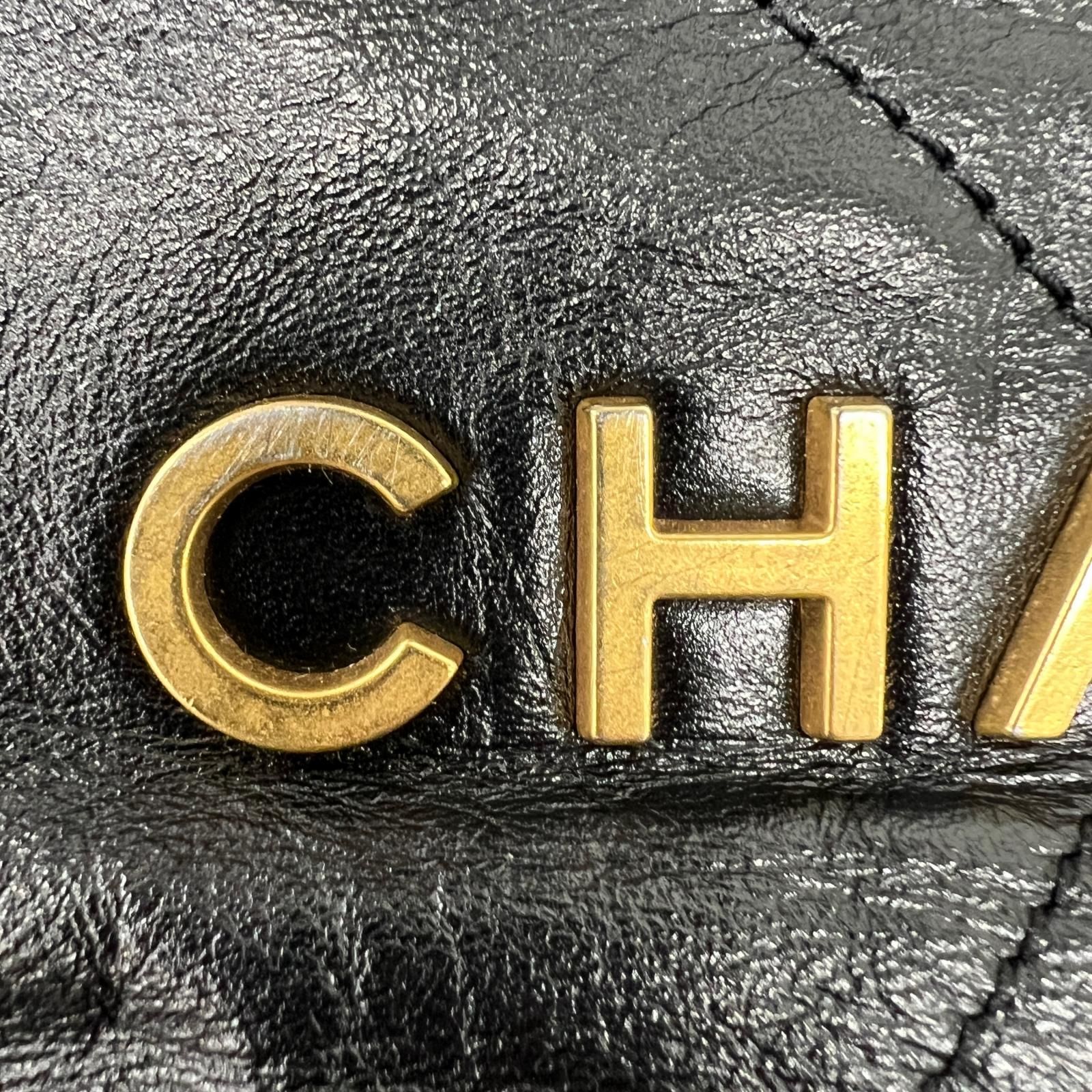 CHANEL22 チェーンショルダーミニブラックシルバー金具