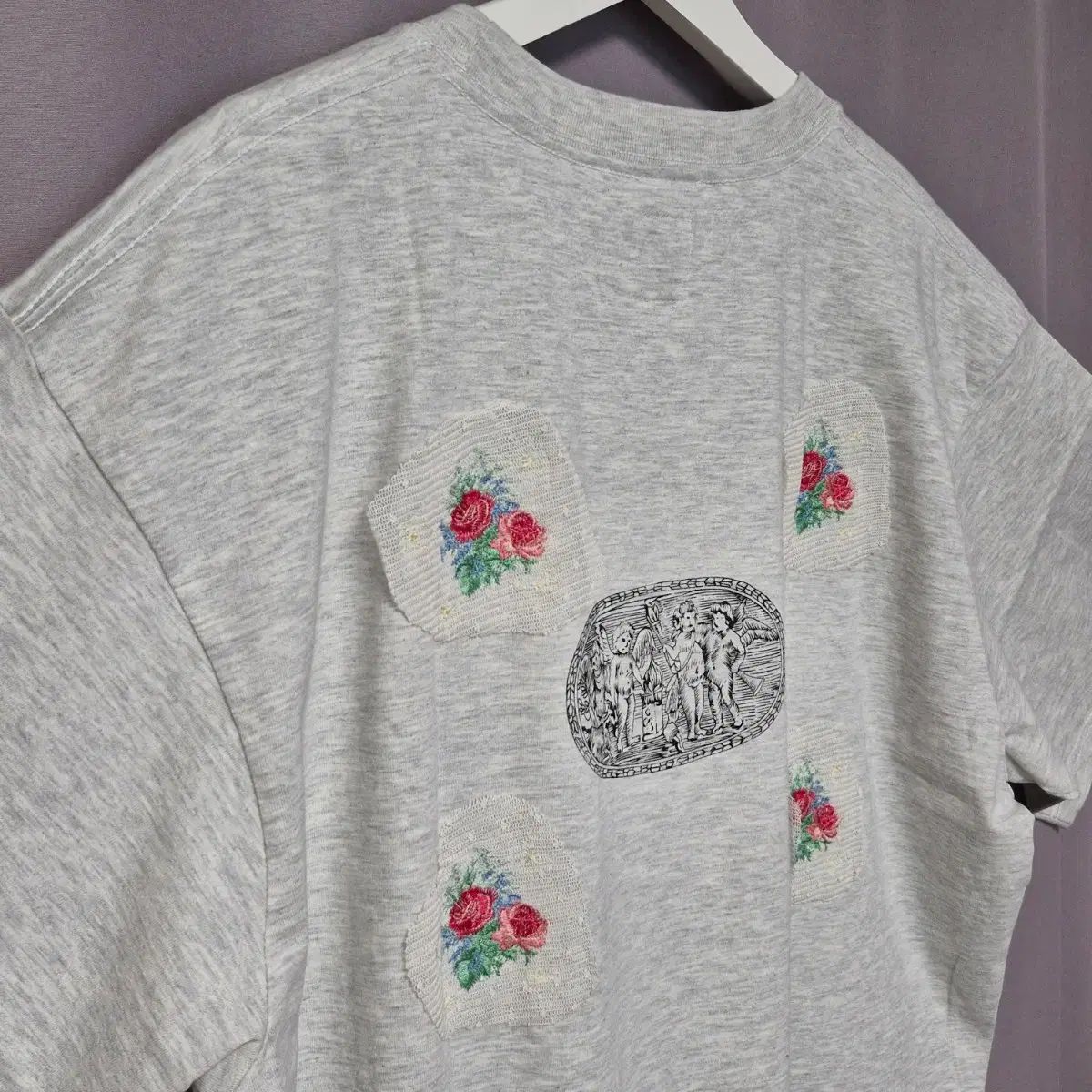 サスクワァッチ ファブリック B2B Tシャツ サスクワァッチ ファブリック B2B Tシャツ