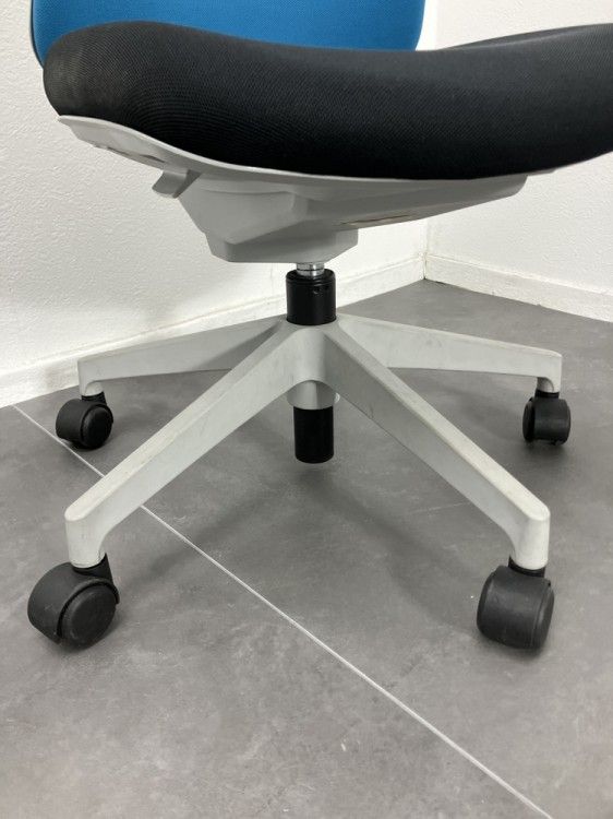 【中古品】イナバ バルチェチェア SP1140 ブルー 【中古品】イナバ バルチェチェア SP1140 ブルー