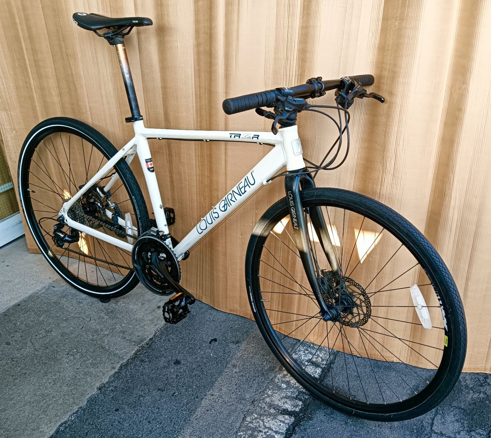 引取限定] 美品！LOUIS GARNEAU /ルイガノ TR Lite R クロスバイク