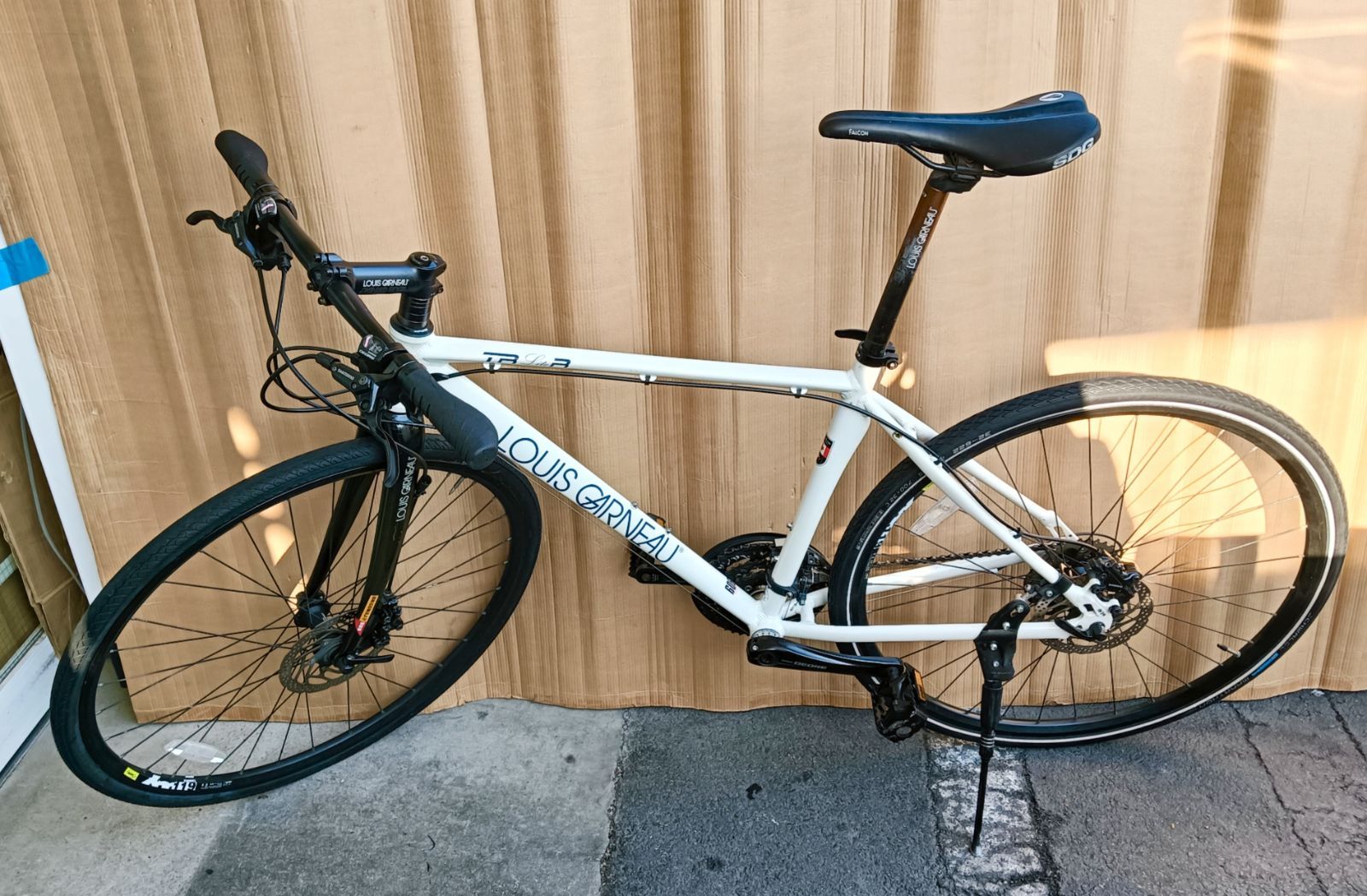 引取限定] 美品！LOUIS GARNEAU /ルイガノ TR Lite R クロスバイク 
