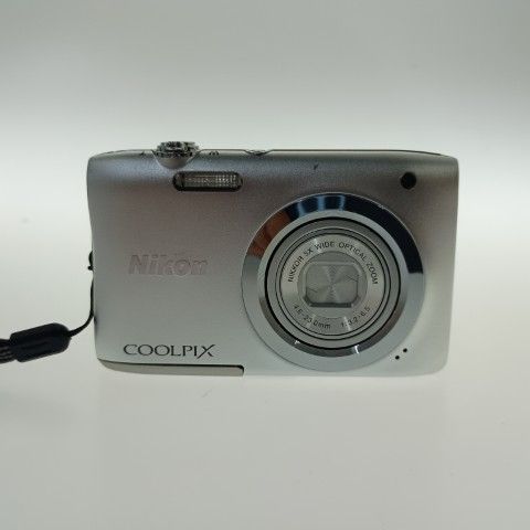 Nikon COOLPIX A100 Silver コンパクトデジタルカメラ / - メルカリ