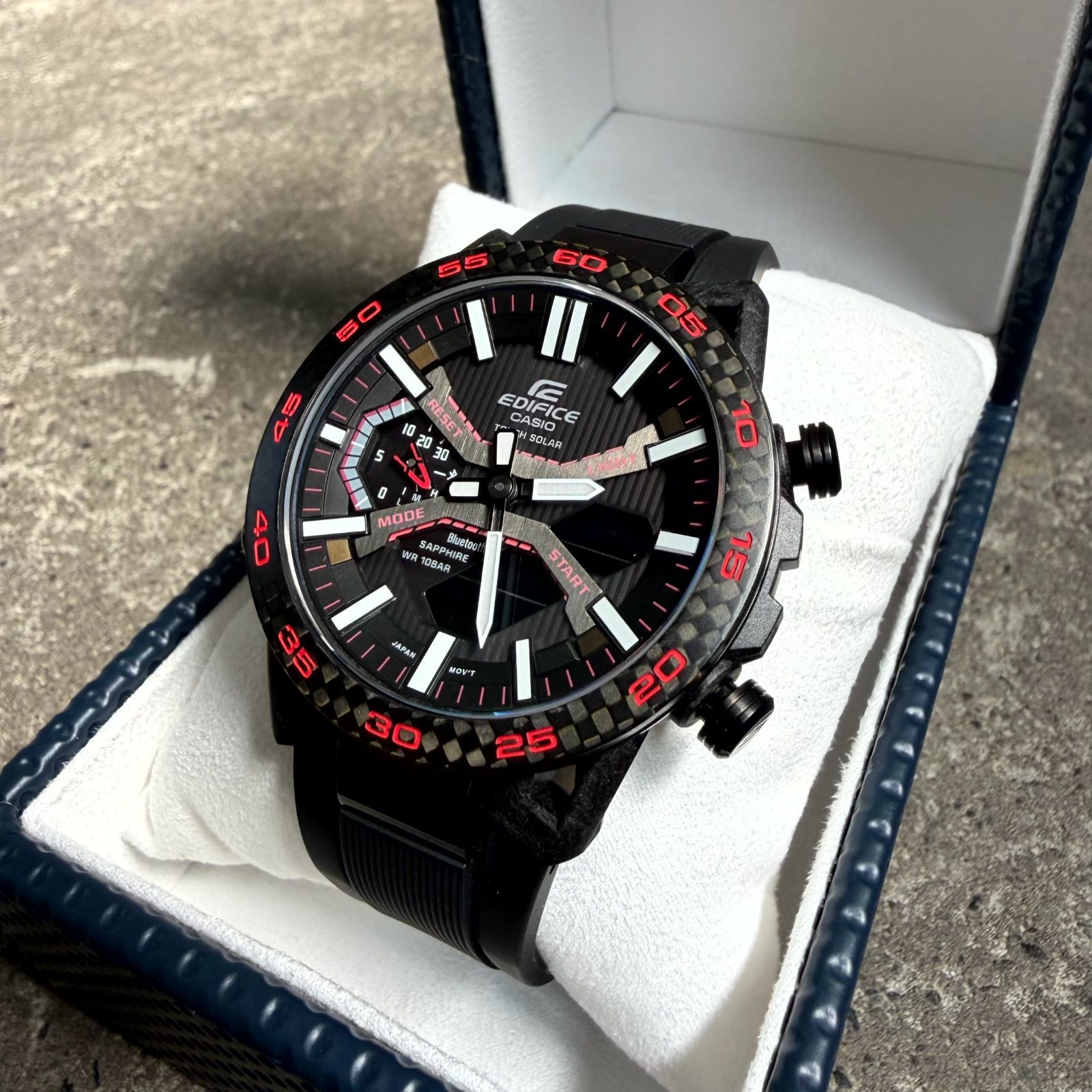 CASIO EDIFICE SOSPENSIONE ECB-2000YPB-1AJF カーボン強化樹脂ケース タフソーラー モバイルリンク機能 カシオ エディフィス 腕時計 保証書付き