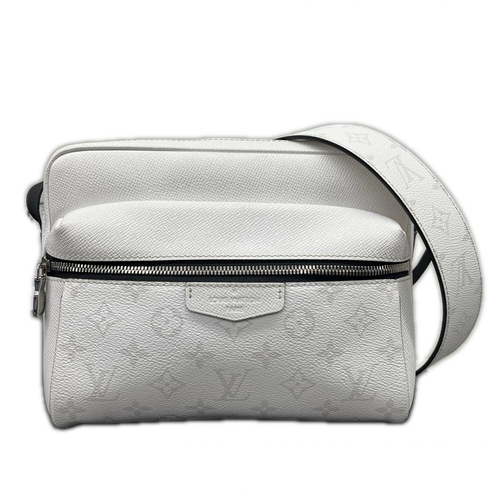 LOUIS VUITTON 美品 ルイヴィトン アウトドア メッセンジャー PM 