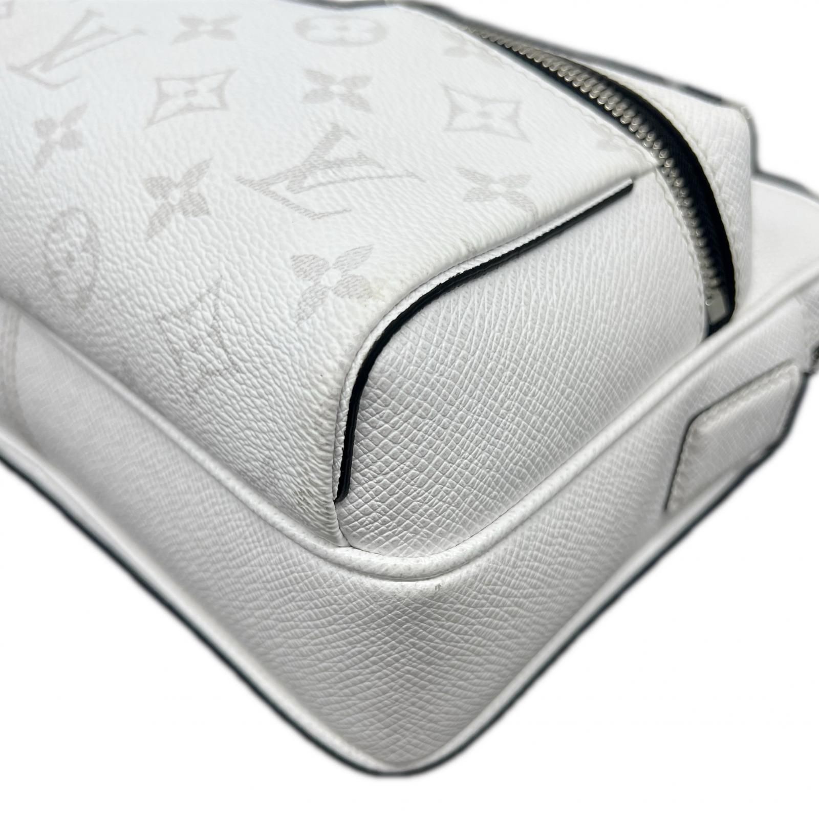 LOUIS VUITTON 美品 ルイヴィトン アウトドア メッセンジャー PM 