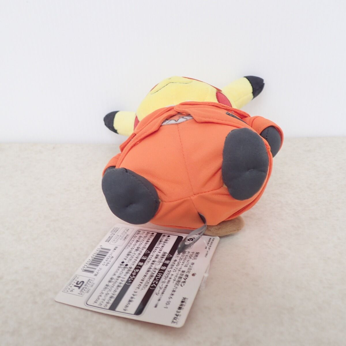 ポケモンセンター ぬいぐるみ 団員ごっこピカチュウ フレア団 紙タグ