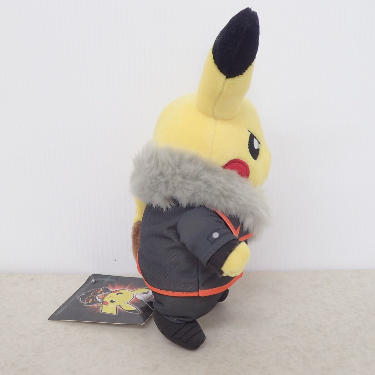 ポケモンセンター ぬいぐるみ ボスごっこピカチュウRR F フレア団