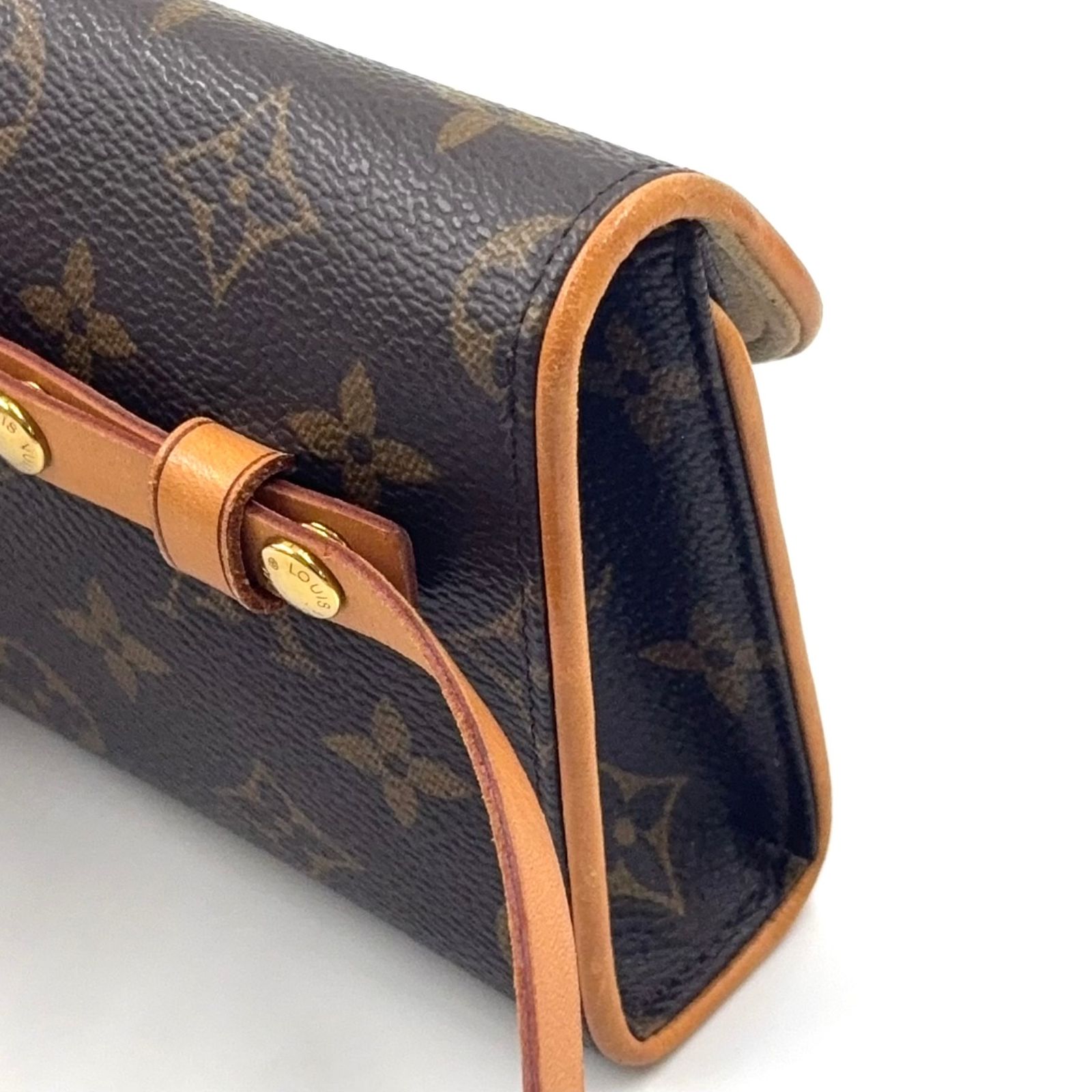 新着 LOUIS VUITTON ポシェット ツインPM モノグラム XS レザー×PVC