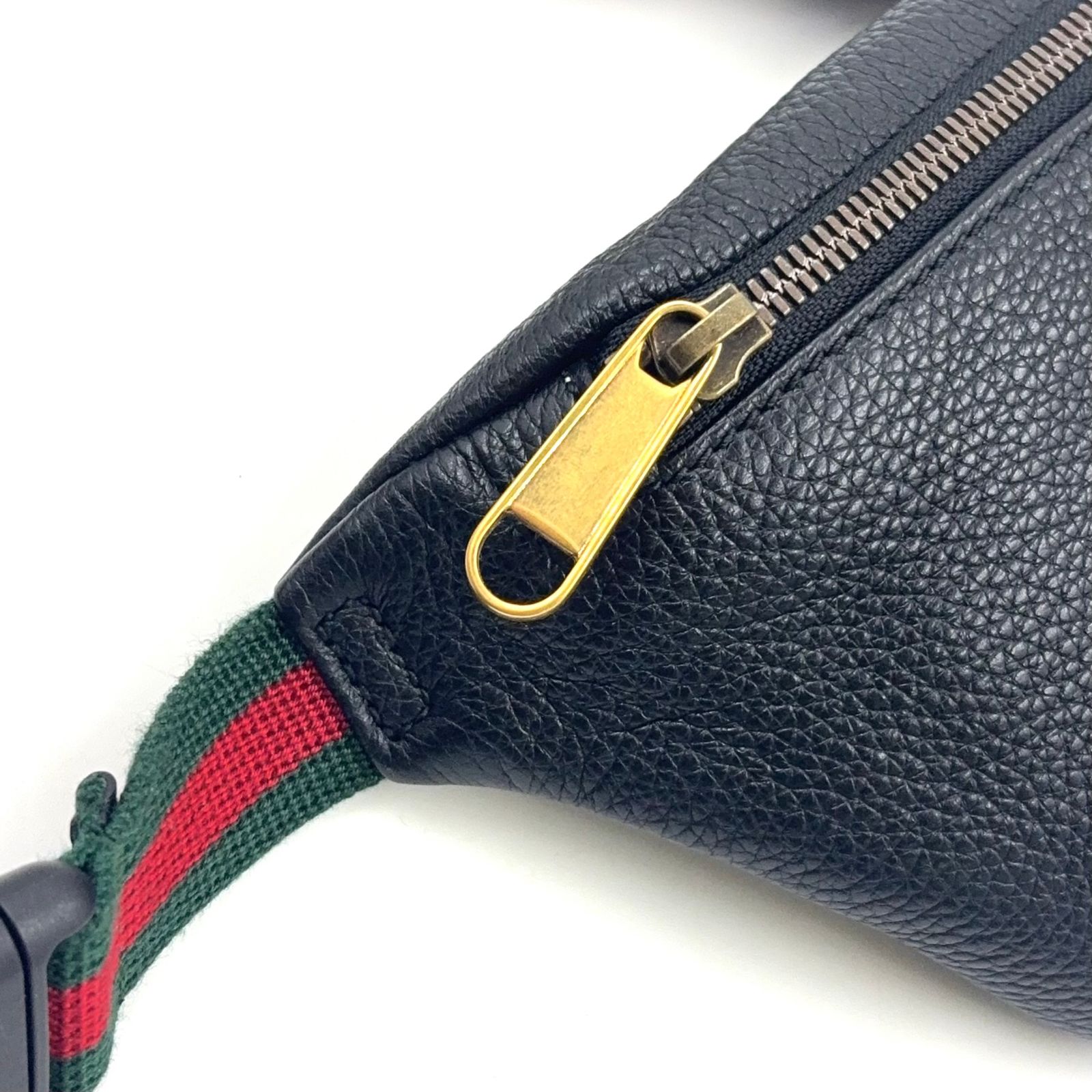 新着 GUCCI ロゴプリント スモール ベルトバッグ シェリーライン