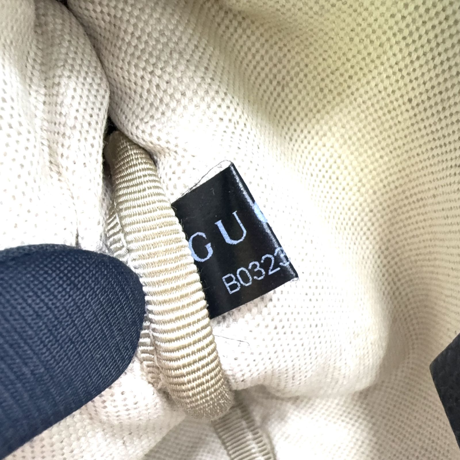 新着 GUCCI ロゴプリント スモール ベルトバッグ シェリーライン
