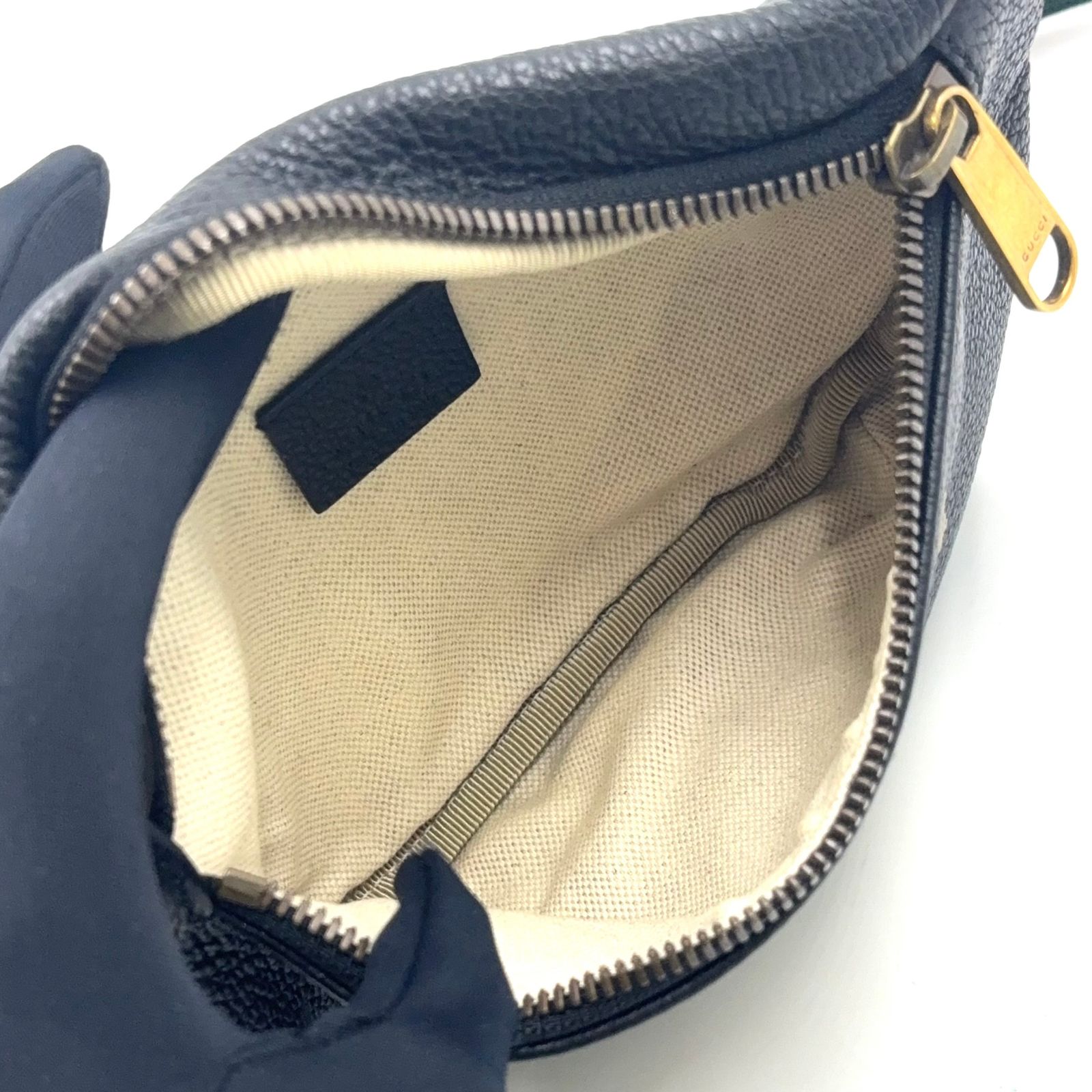 新着 GUCCI ロゴプリント スモール ベルトバッグ シェリーライン