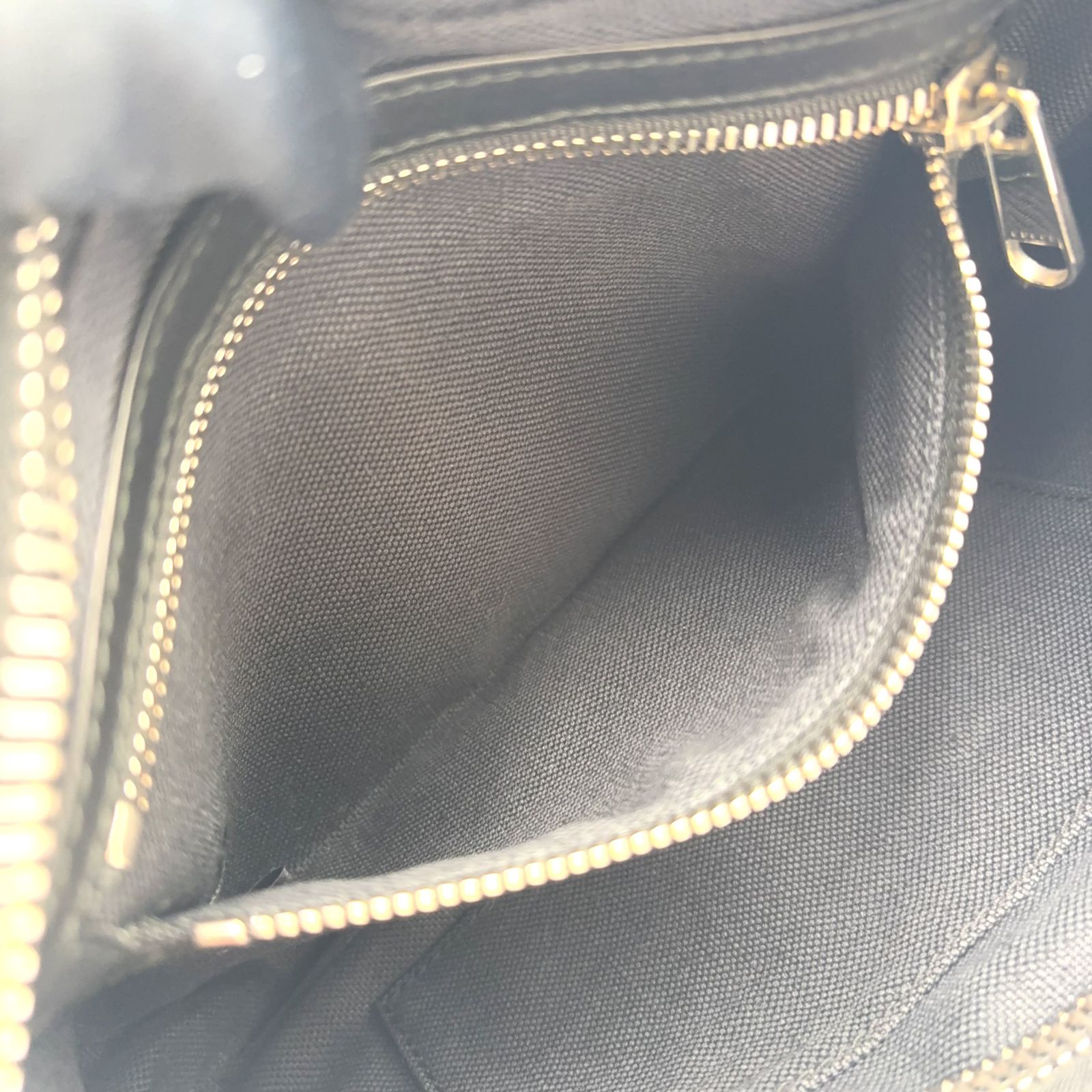 新着 GUCCI GGスプリーム シェリーライン レザー×PVC ブラック ボディバッグ シルバー 474293 新着 GUCCI GGスプリーム シェリーライン レザー×PVC ブラック ボディバッグ シルバー 474293