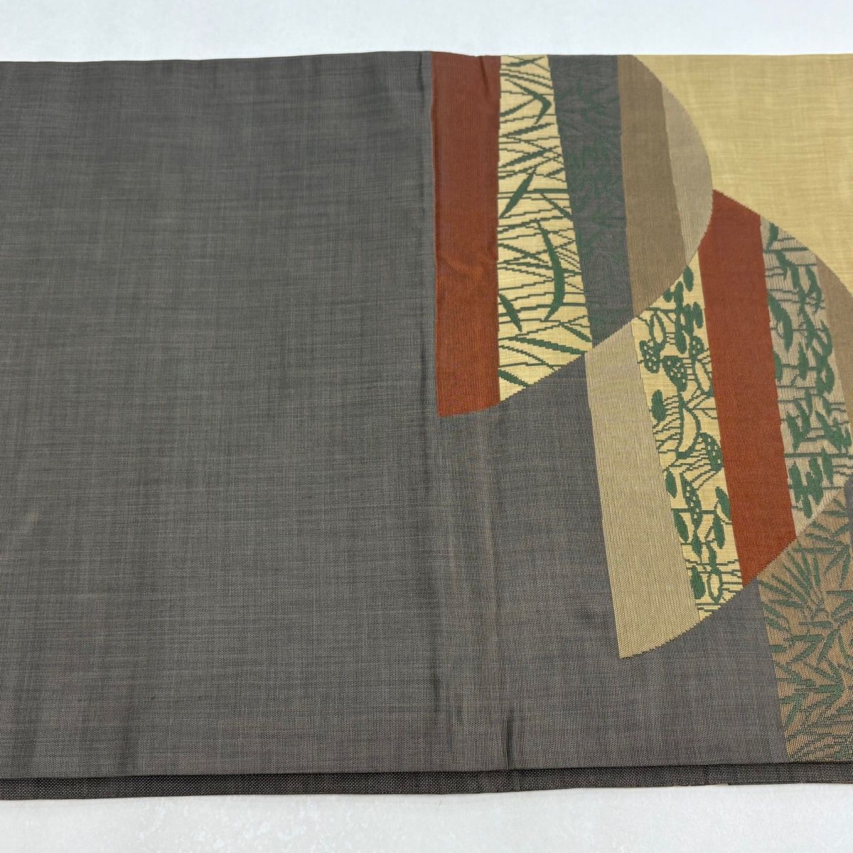 【在庫一掃】 【美品】 袋帯 逸品 木屋太 落款 山なみ 草花 ベージュ 六通 正絹 【中古】