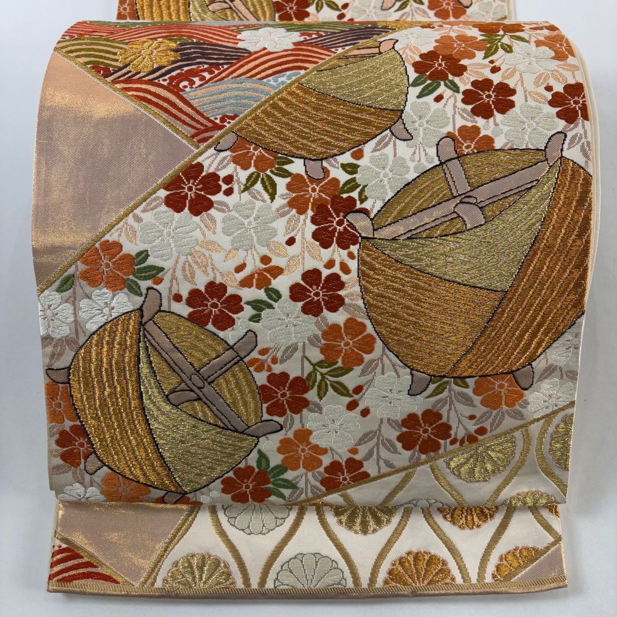 【在庫一掃】 袋帯 逸品 河合美術織物 落款 関西仕立て 糸巻き 桜 刺繍 金糸 金茶 六通 正絹 【中古】
