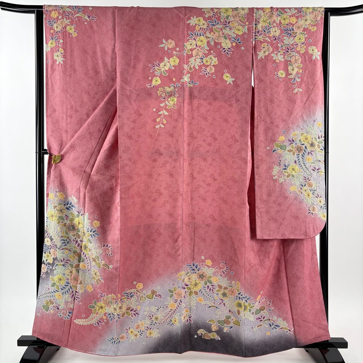 【在庫一掃】 振袖 身丈161.5cm 裄丈64cm M 袷 丹下雄介 やまと 落款 辻が花 刺繍 銀通し ピンク 正絹 逸品 【中古】