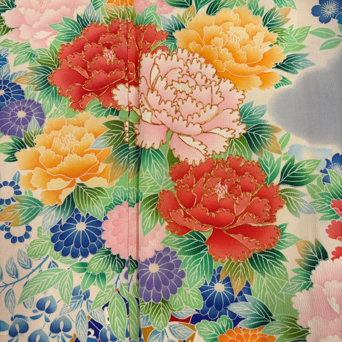 バイセル 着物 名品 振袖 クリーム 草花 牡丹 菊 枝梅 正絹 袷 身丈 