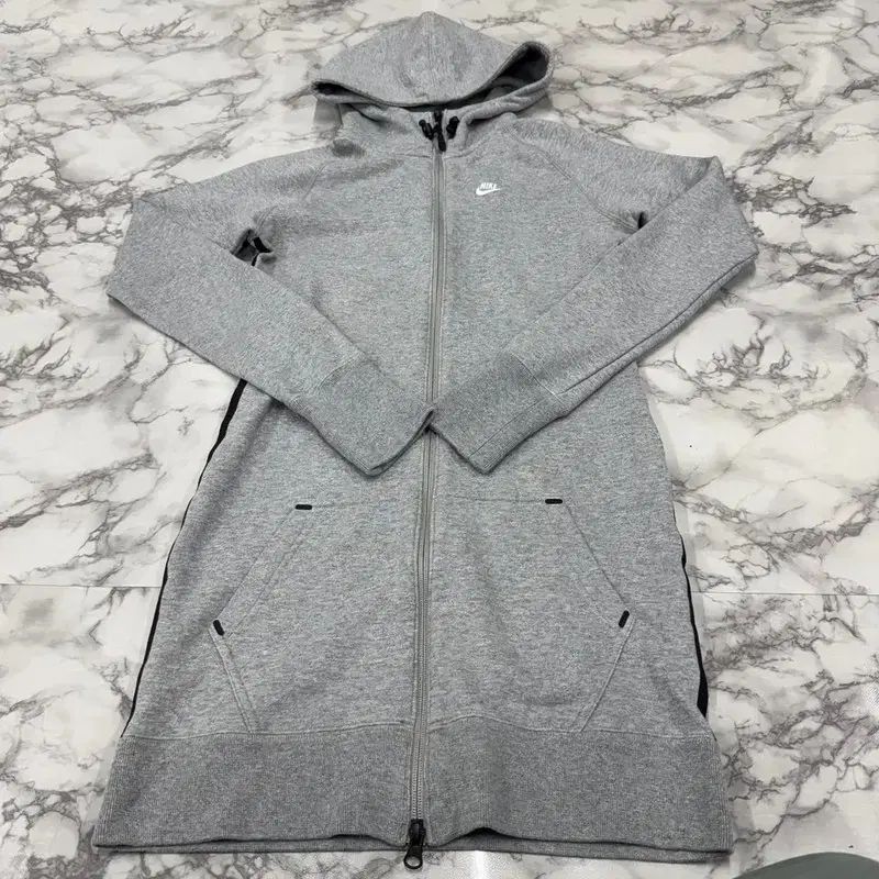 正規品/S NIKE ワンピース フード ジップアップ DD