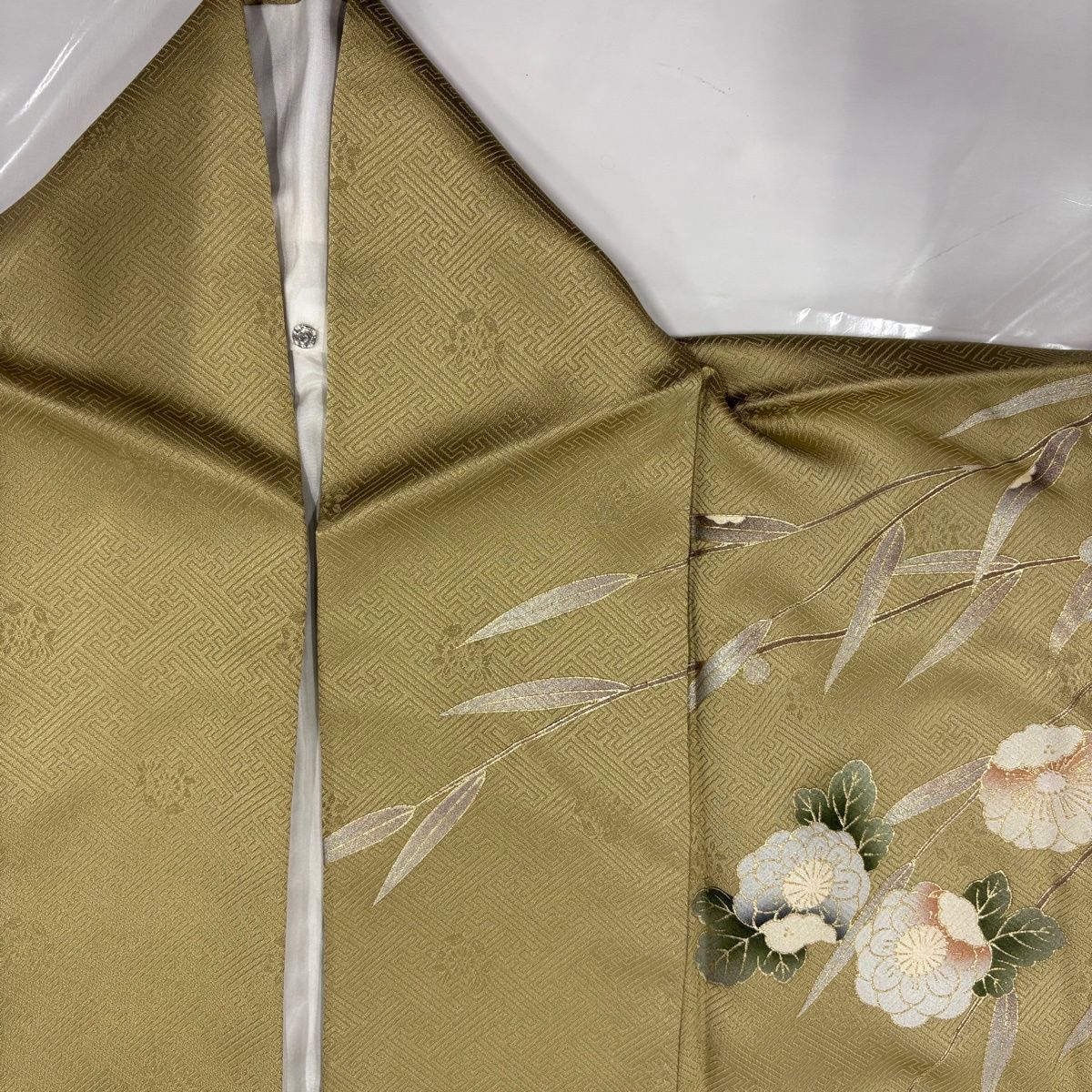訪問着 袷 金彩加工 銀通し 手染め 緑 揚羽蝶 裄66 Ｌ 中古 sn1878 在庫一掃】 訪問着 身丈161.5cm 裄丈65.5cm M 袷 桜 蝶 螺鈿 金銀銀彩
