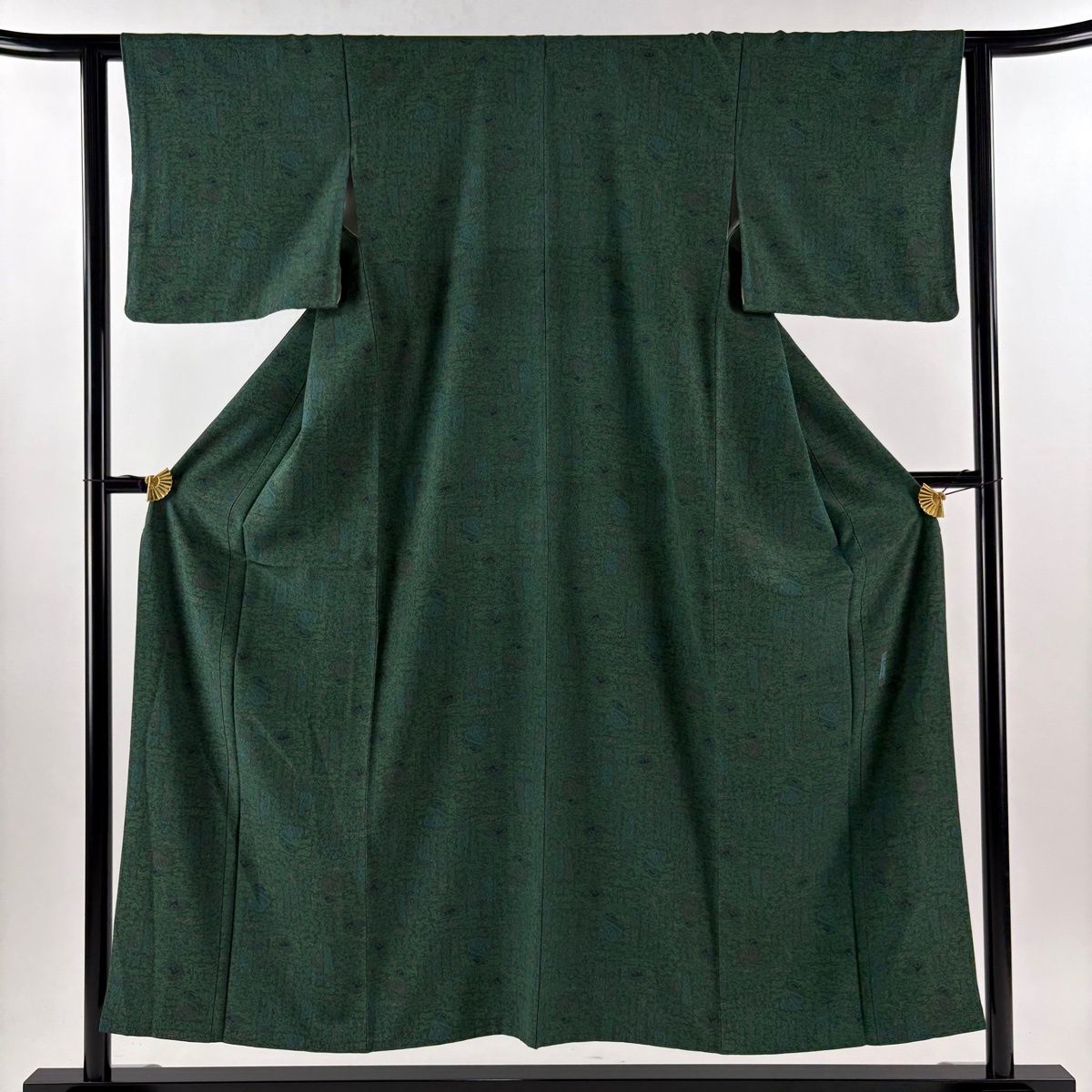 【在庫一掃】 【美品】 江戸小紋 身丈152.5cm 裄丈62cm S 袷 人間国宝 中村勇二郎 落款 天女 動物 緑 正絹 逸品 【中古】