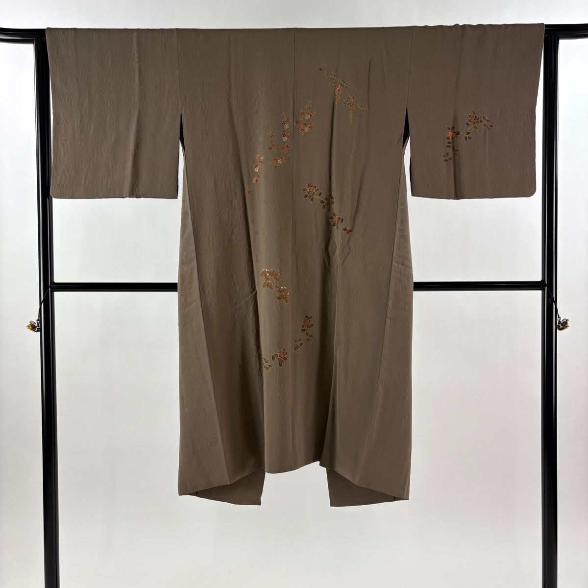 【在庫一掃】 【美品】 道中着 身丈116cm 裄丈63.5cm S 和装コート 笠松 藤 金彩 刺繍 茶色 正絹 逸品 【中古】