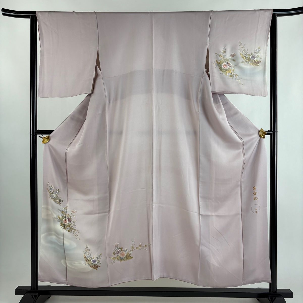 【在庫一掃】 付下げ 身丈154cm 裄丈63cm S 袷 鈴乃屋 落款 舟 草花 ラメ 金彩 薄ピンク 正絹 逸品 【中古】
