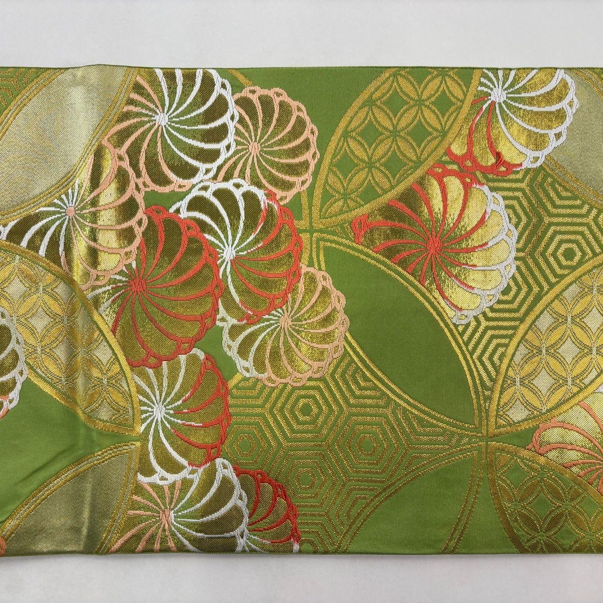 在庫一掃】 袋帯 名品 川島織物 落款 関西仕立て 菊 七宝文 刺繍 金