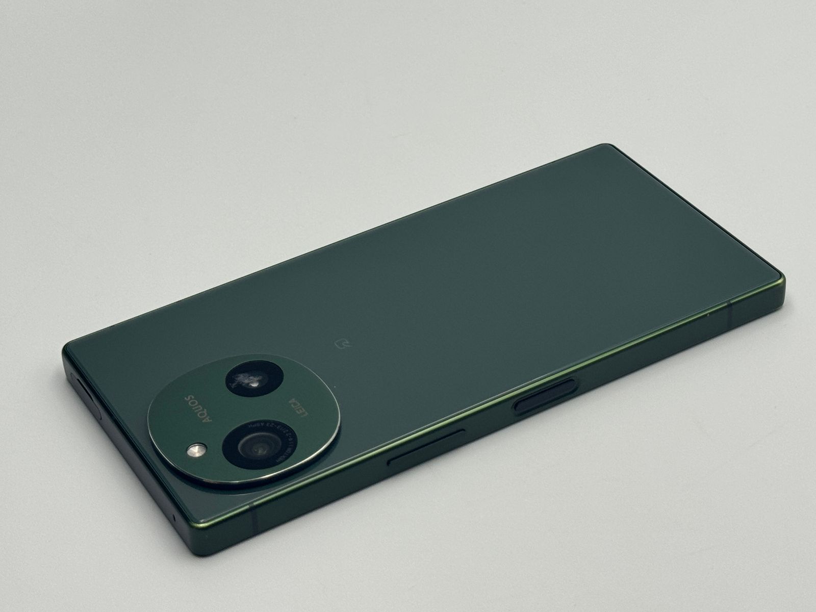 AQUOS R9 SH-M28 グリーン 中古B SIMフリー - メルカリ