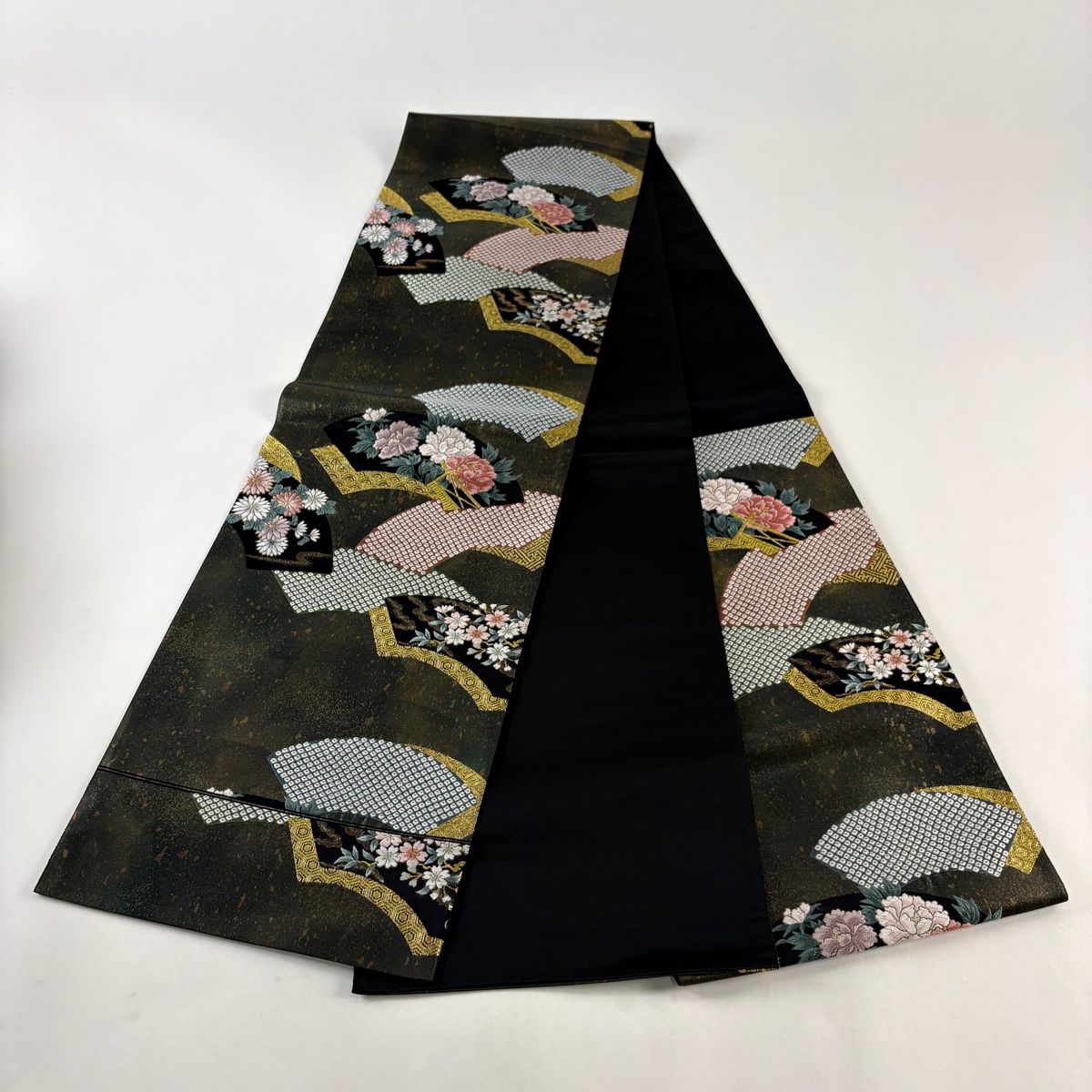 在庫一掃】 【美品】 袋帯 秀品 扇面 牡丹 箔 金糸 茶緑色 六通 正絹