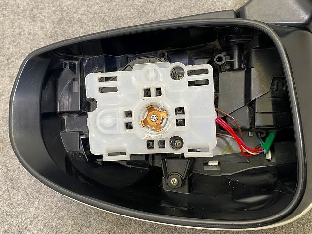 プリウスα/アルファ ZVW40W/ZVW41W 純正 右 ドアミラー 7線 ウインカー