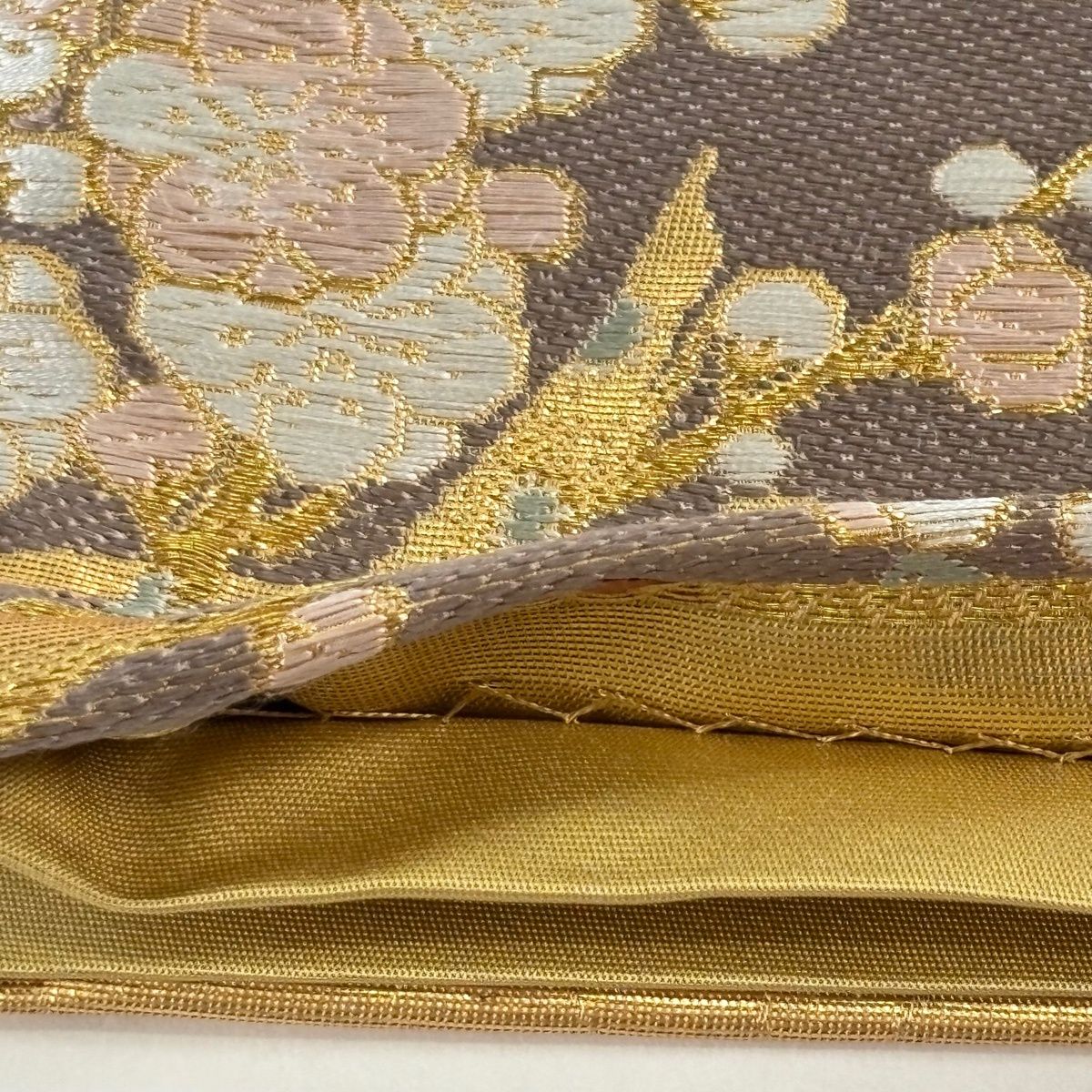 袋帯　六通　牡丹　ゴールド　美品 在庫一掃】 【美品】 袋帯 逸品 落款 証紙 市田ひろみ 牡丹 鴛鴦 金糸